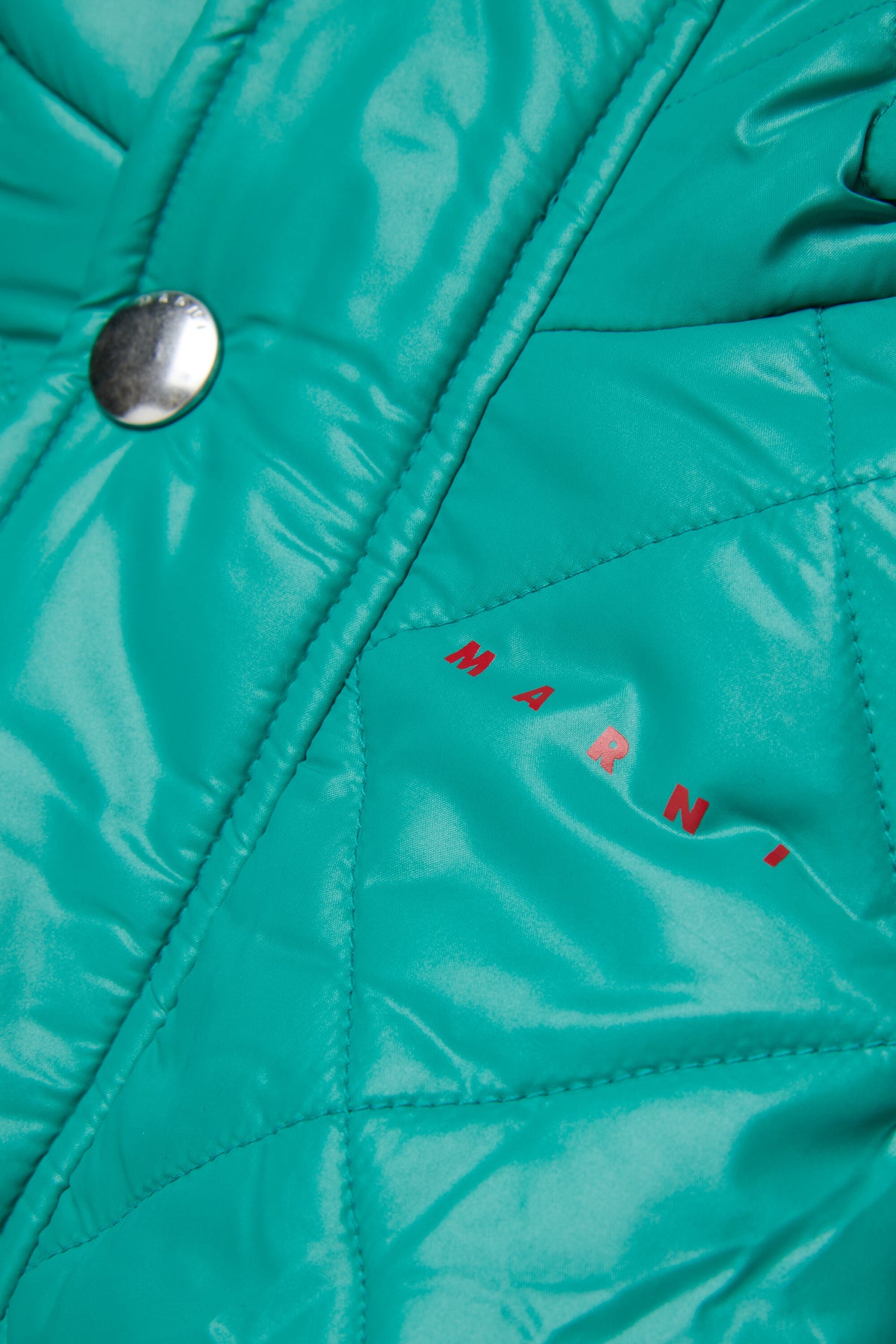 Chaqueta acolchada con logo estampado