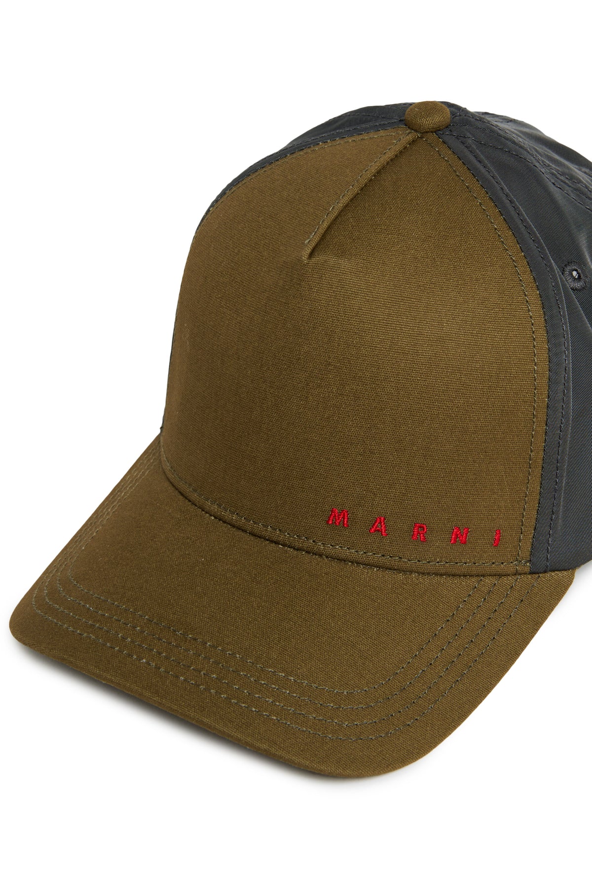 Gorra de béisbol con logo