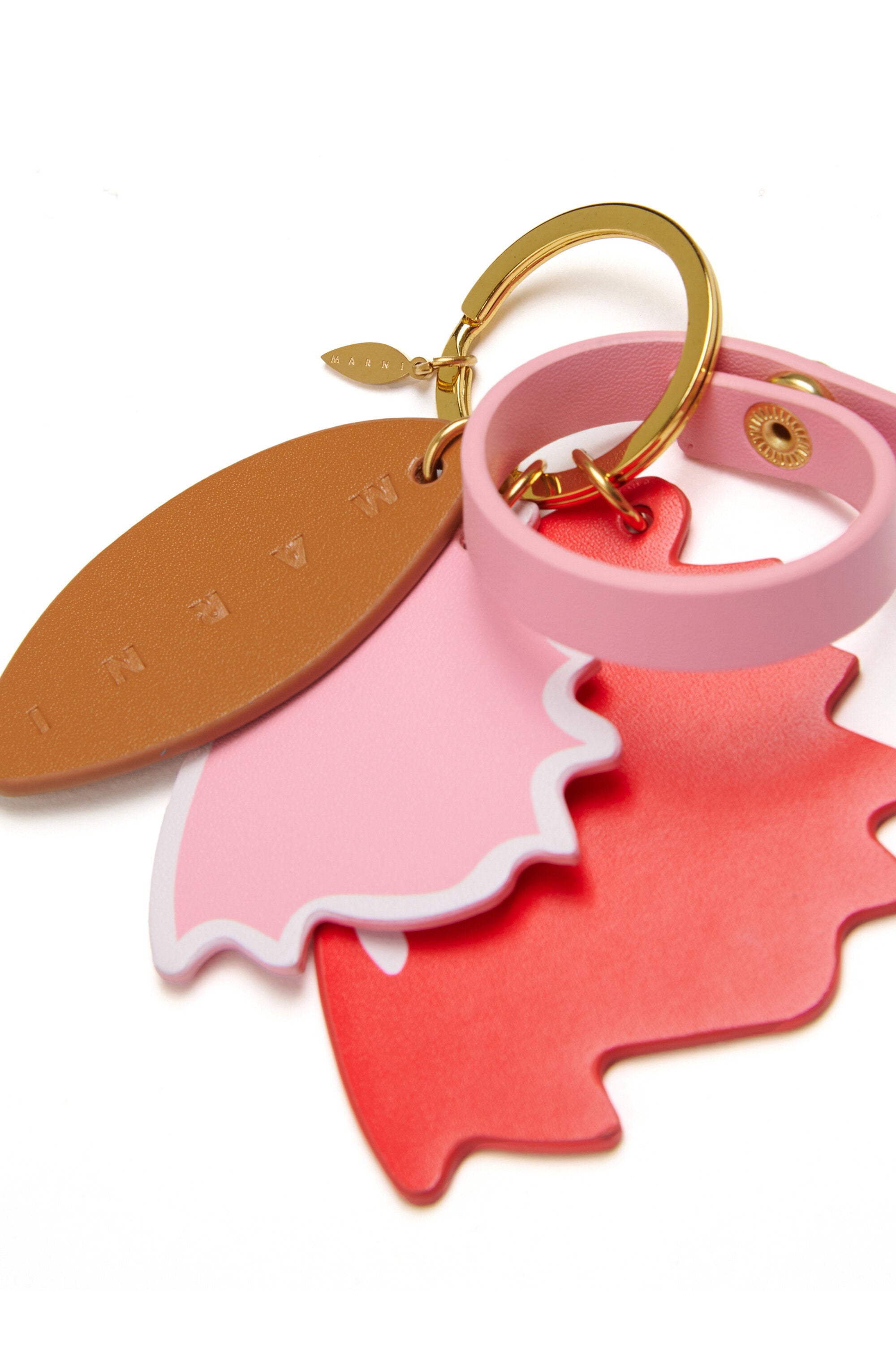 Charm con colgantes decorativos
