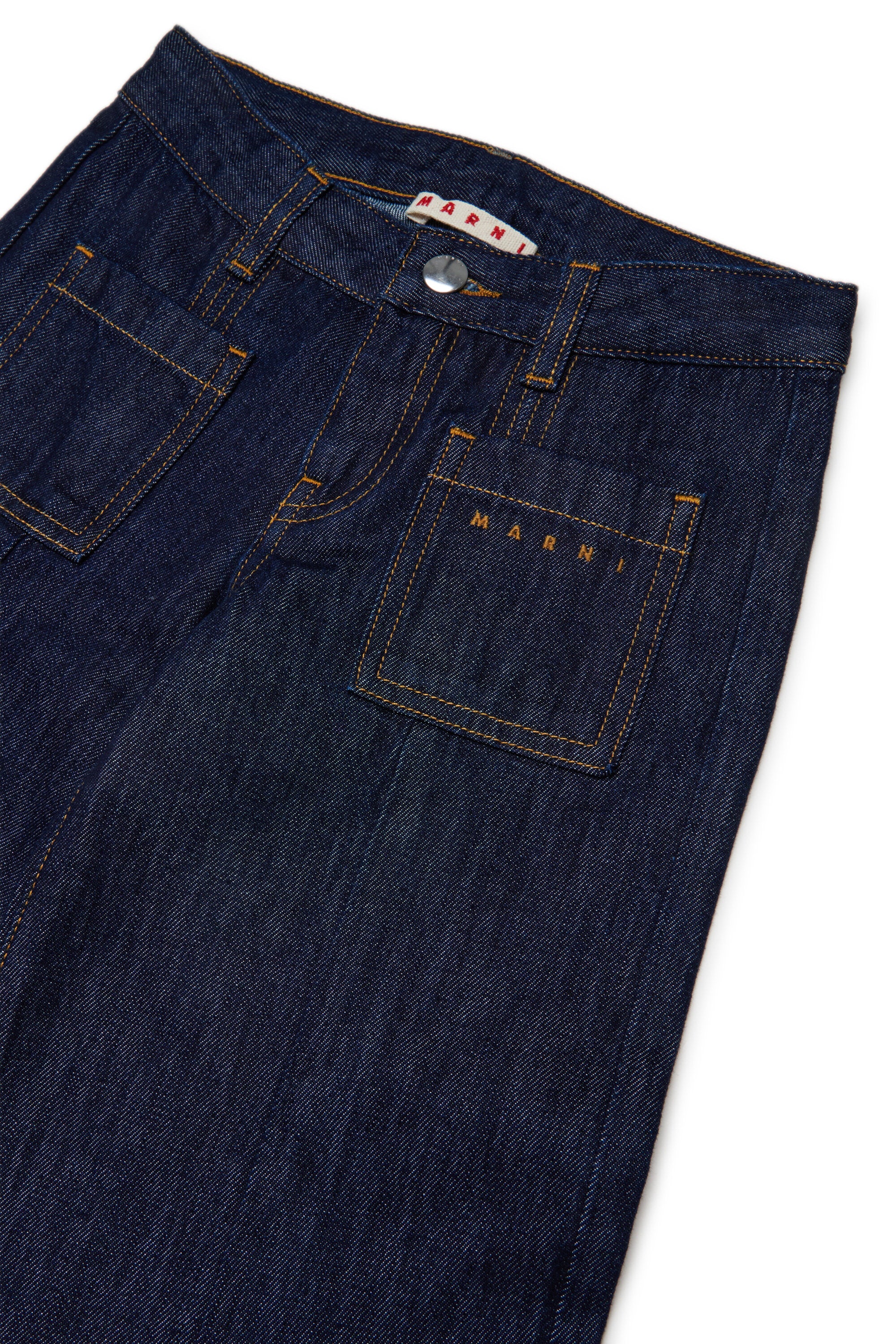 Jeans corte acampanado azul medio