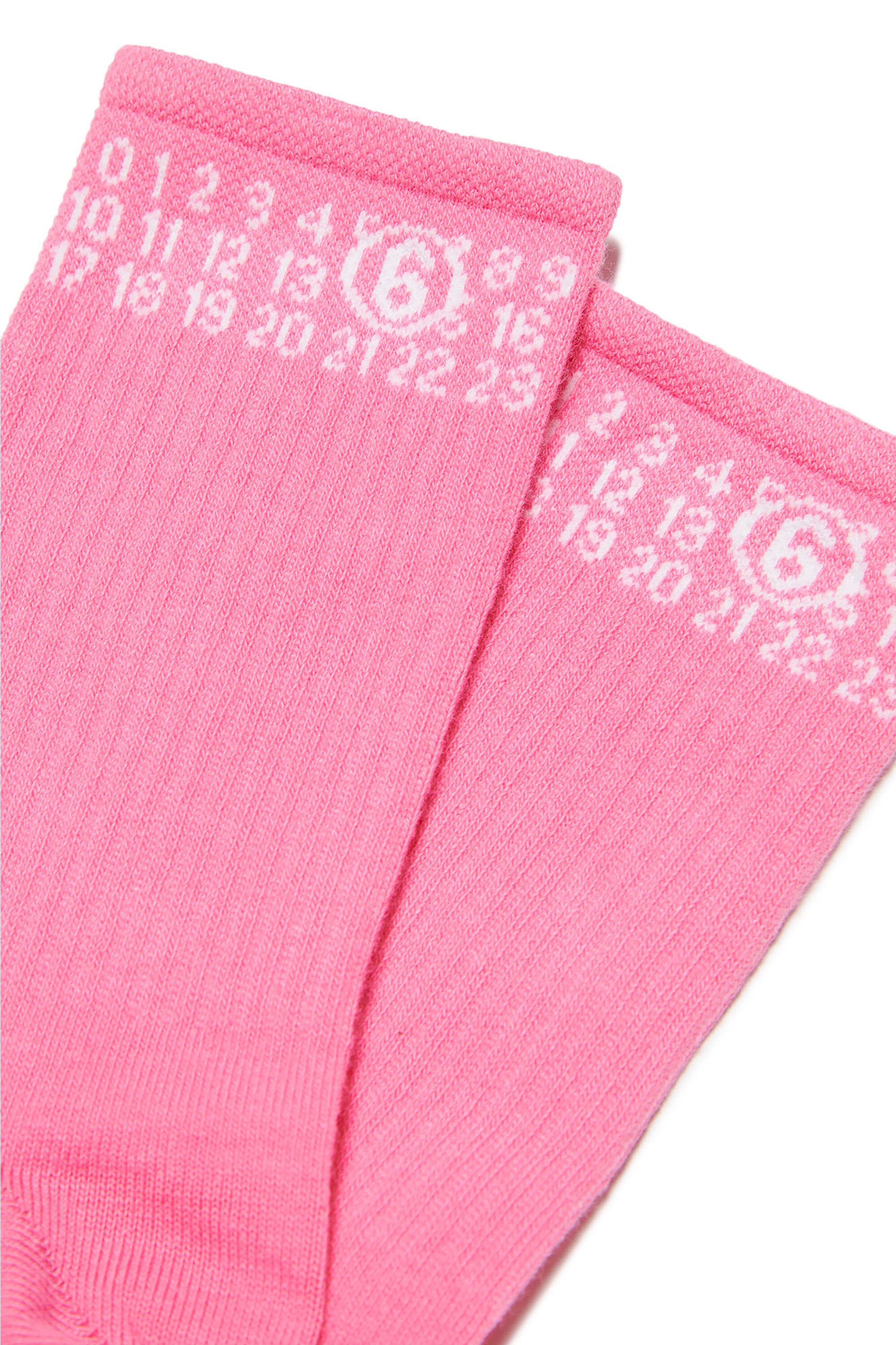 Ribbed socks branded with numeric logo
