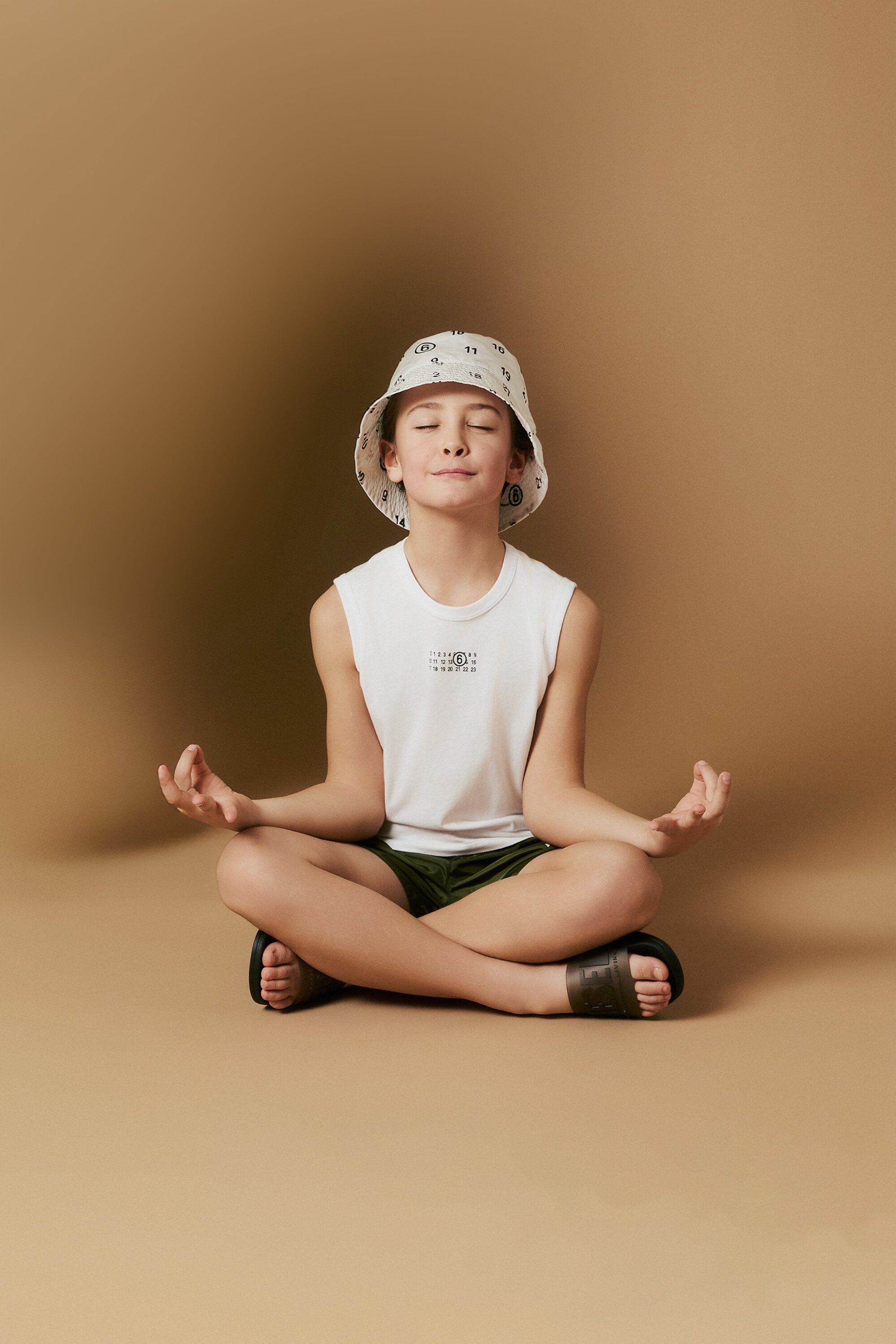 T-shirt smanicata con numeric logo