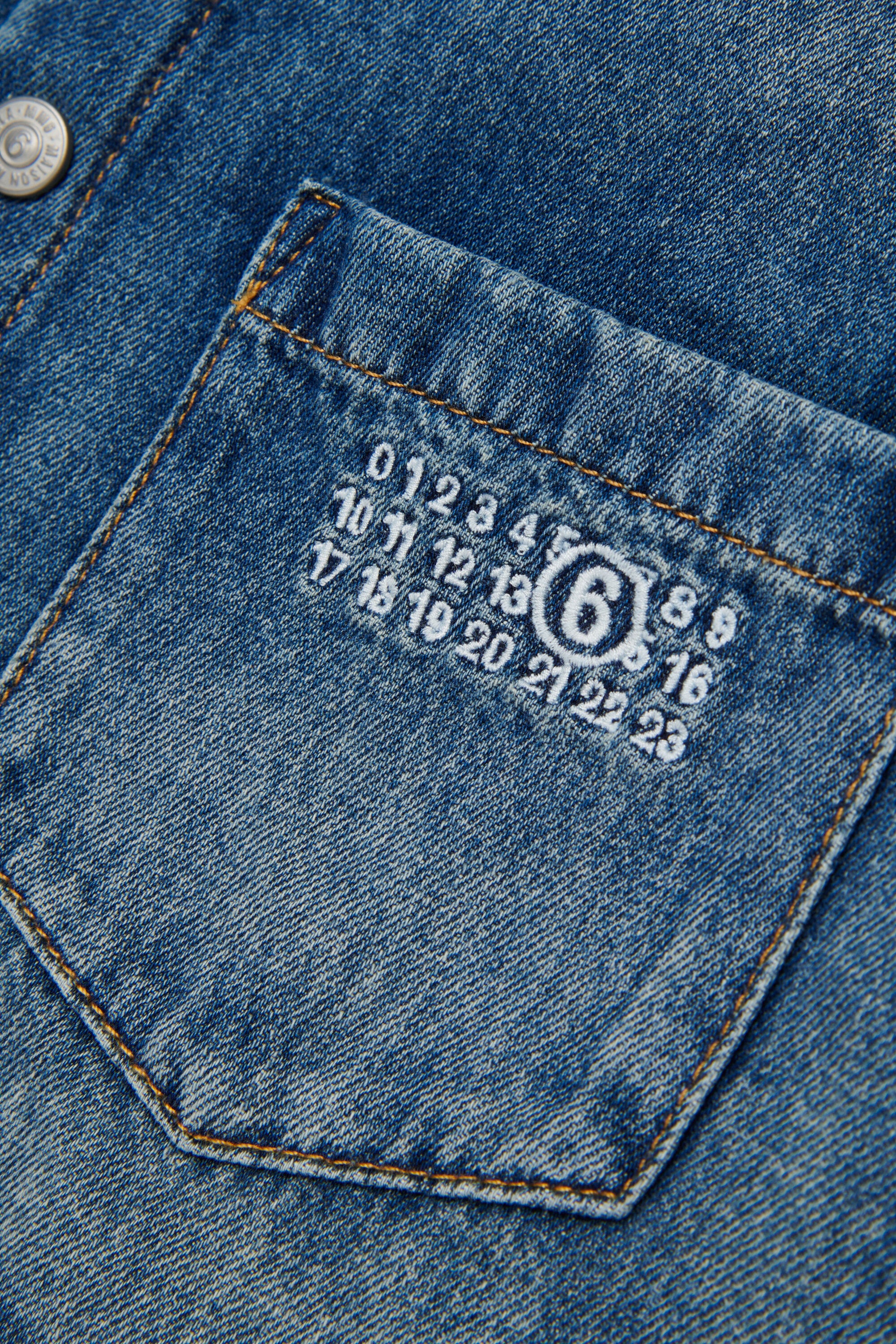 Camisa vaquera con logo