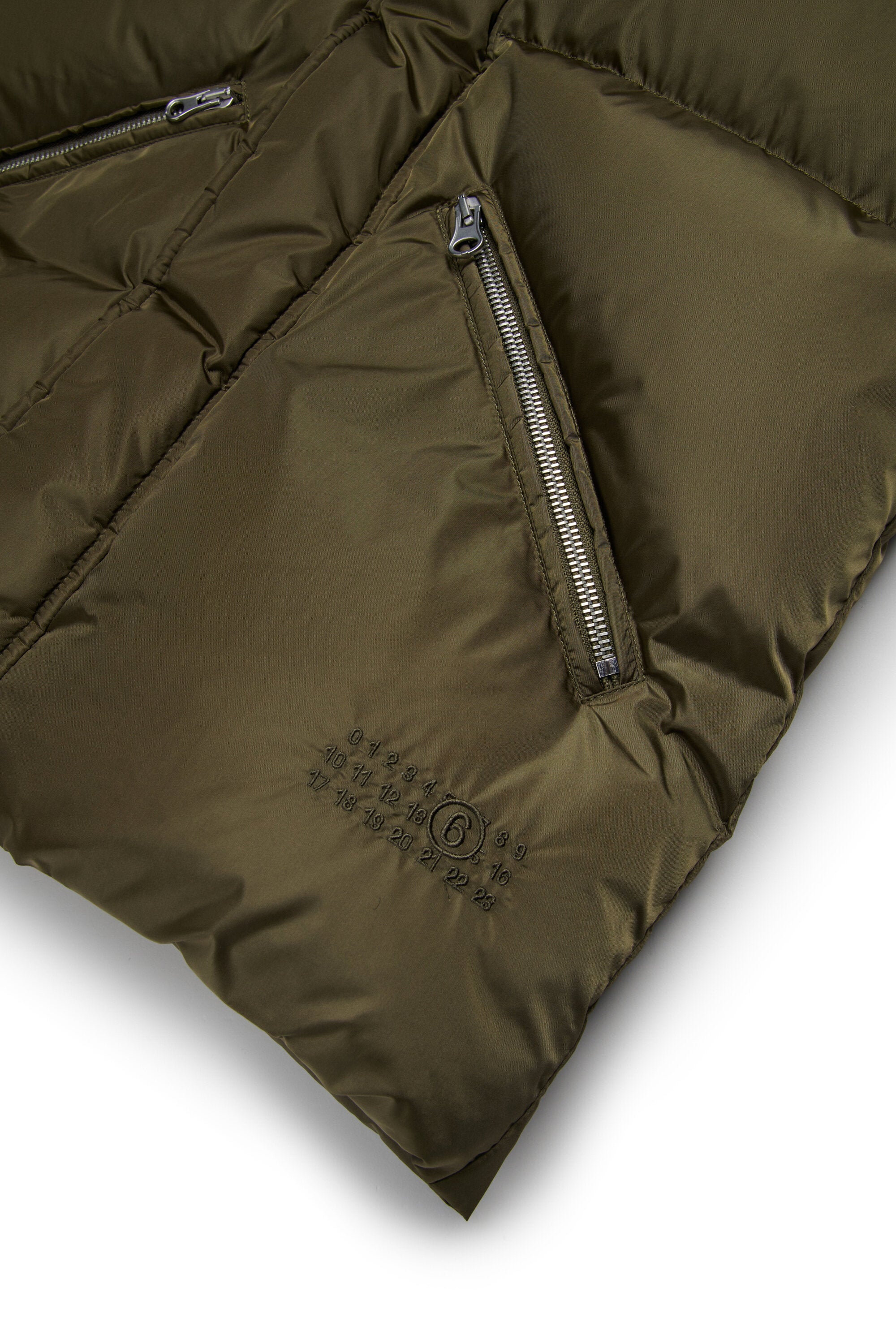 Padded vest with zip