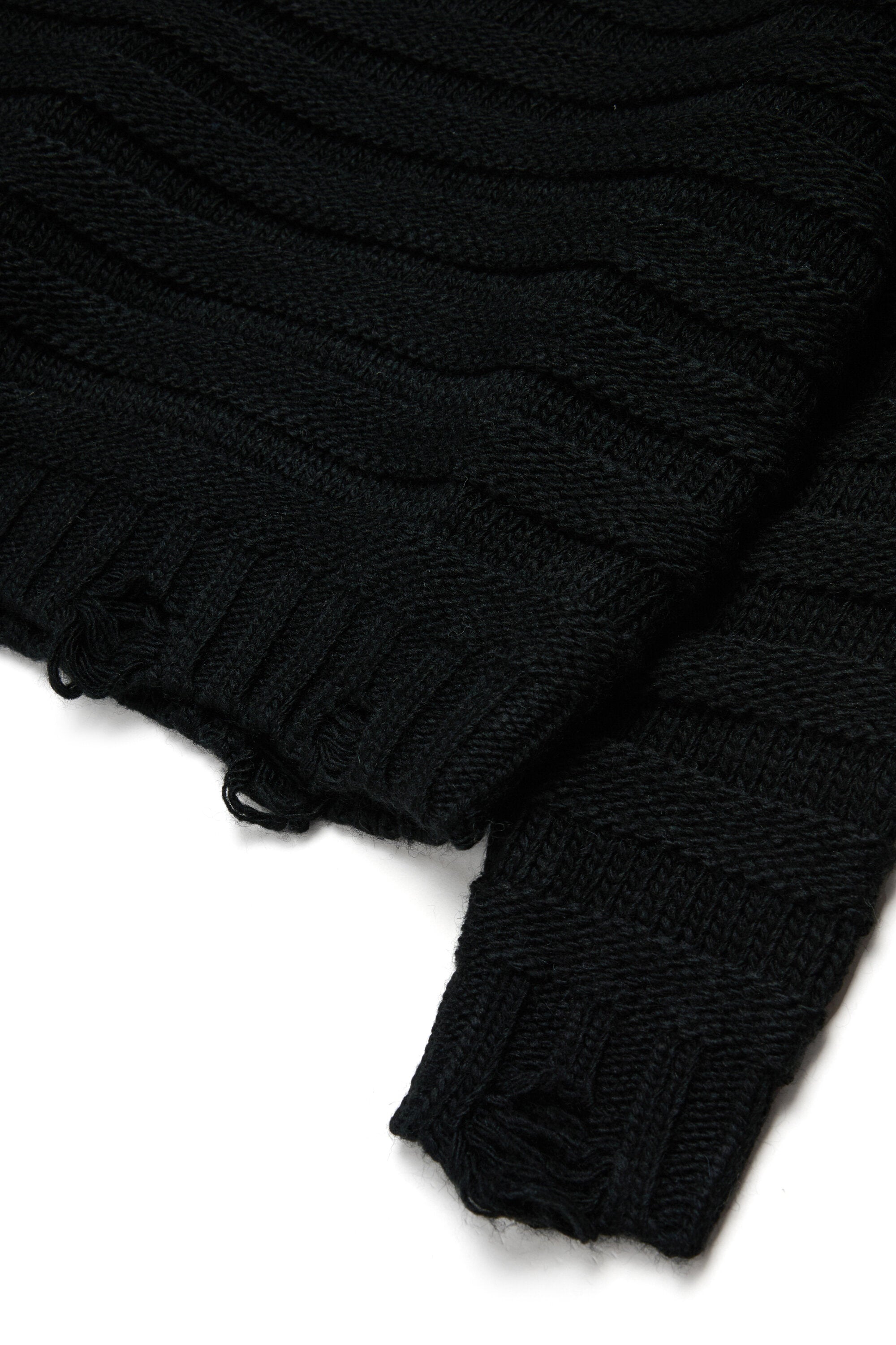 Ribbed wool blend pullover with breaks