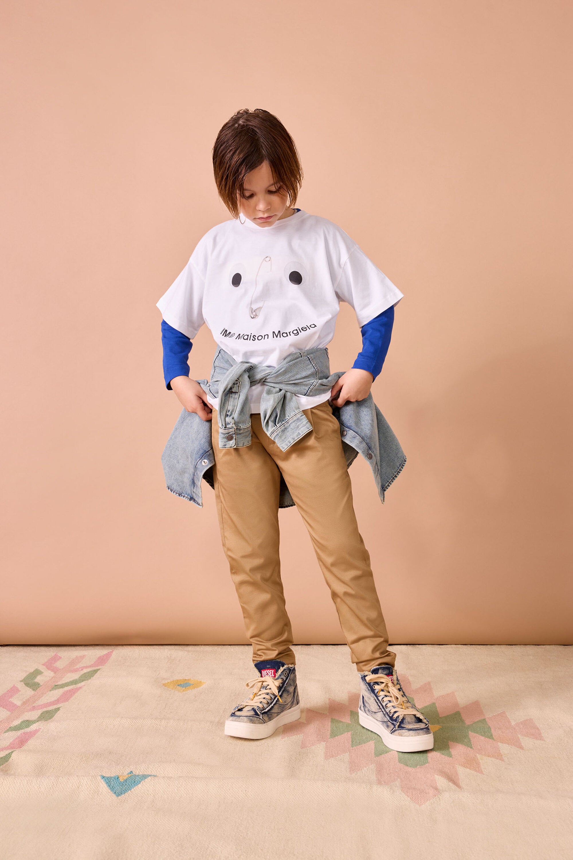 Camiseta de jersey con el logotipo de Face