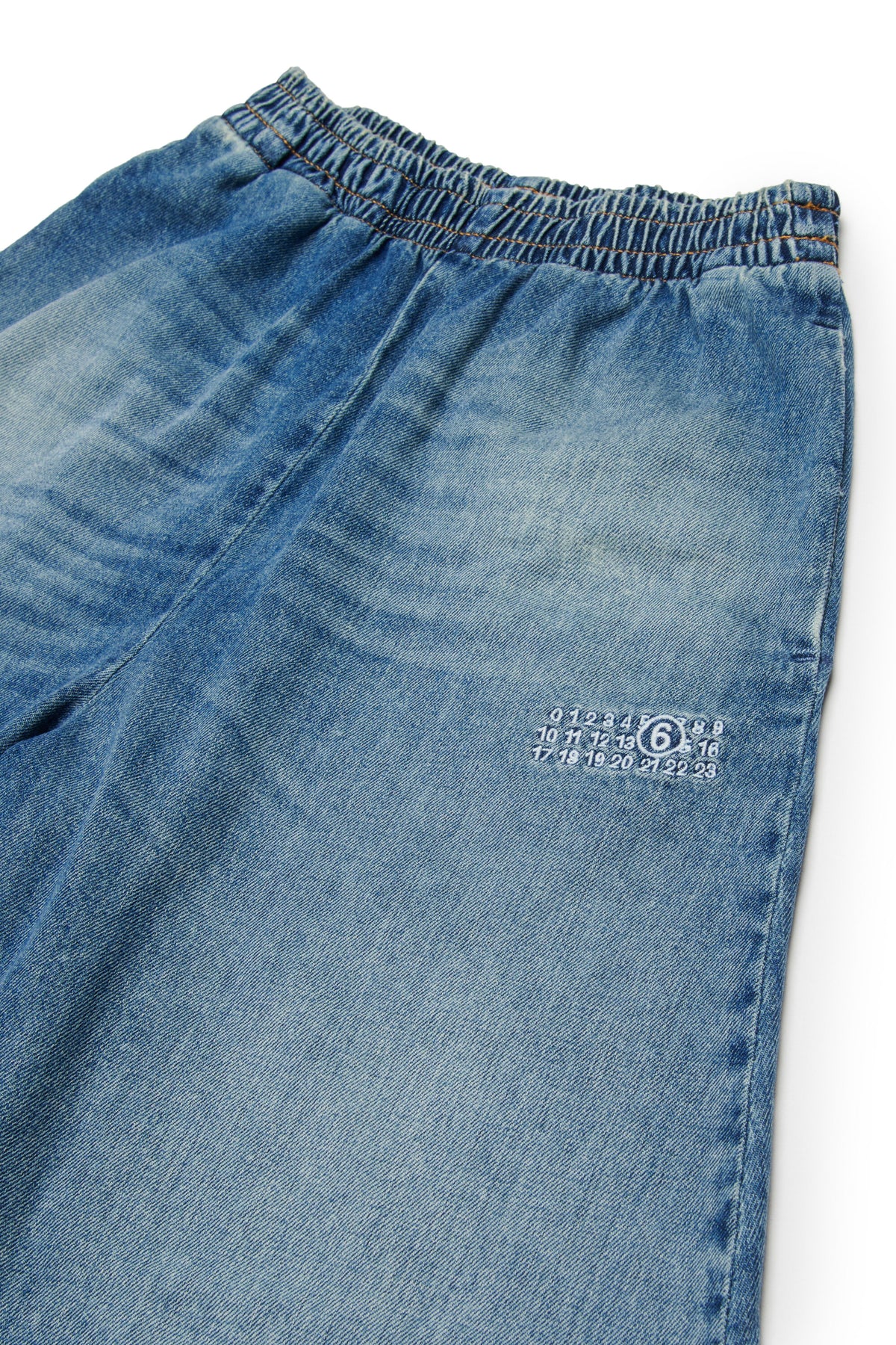 Shorts vaqueros amplios con logo