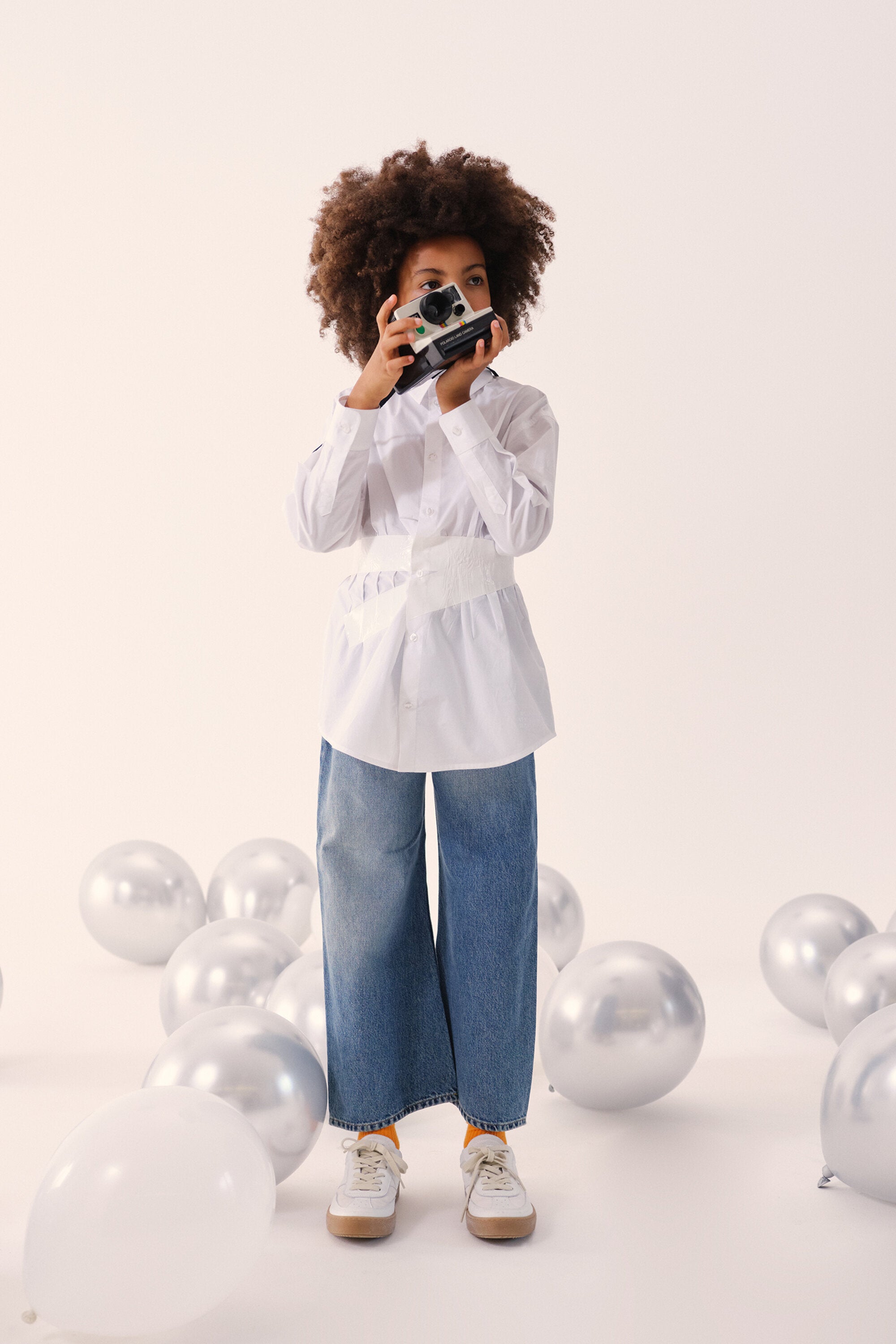 Jeans relaxed fit lavado azul medio