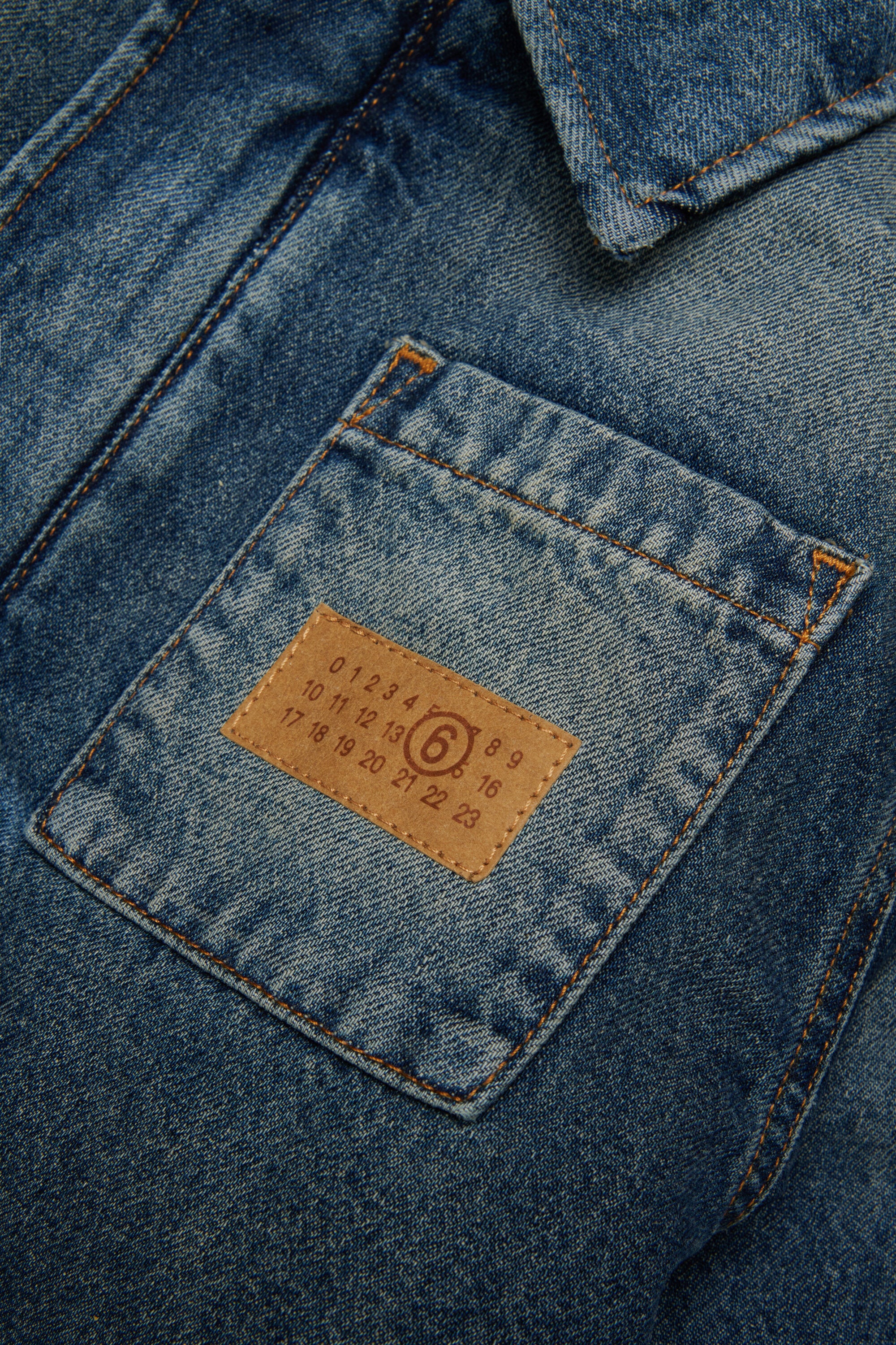Chaqueta de denim con logo