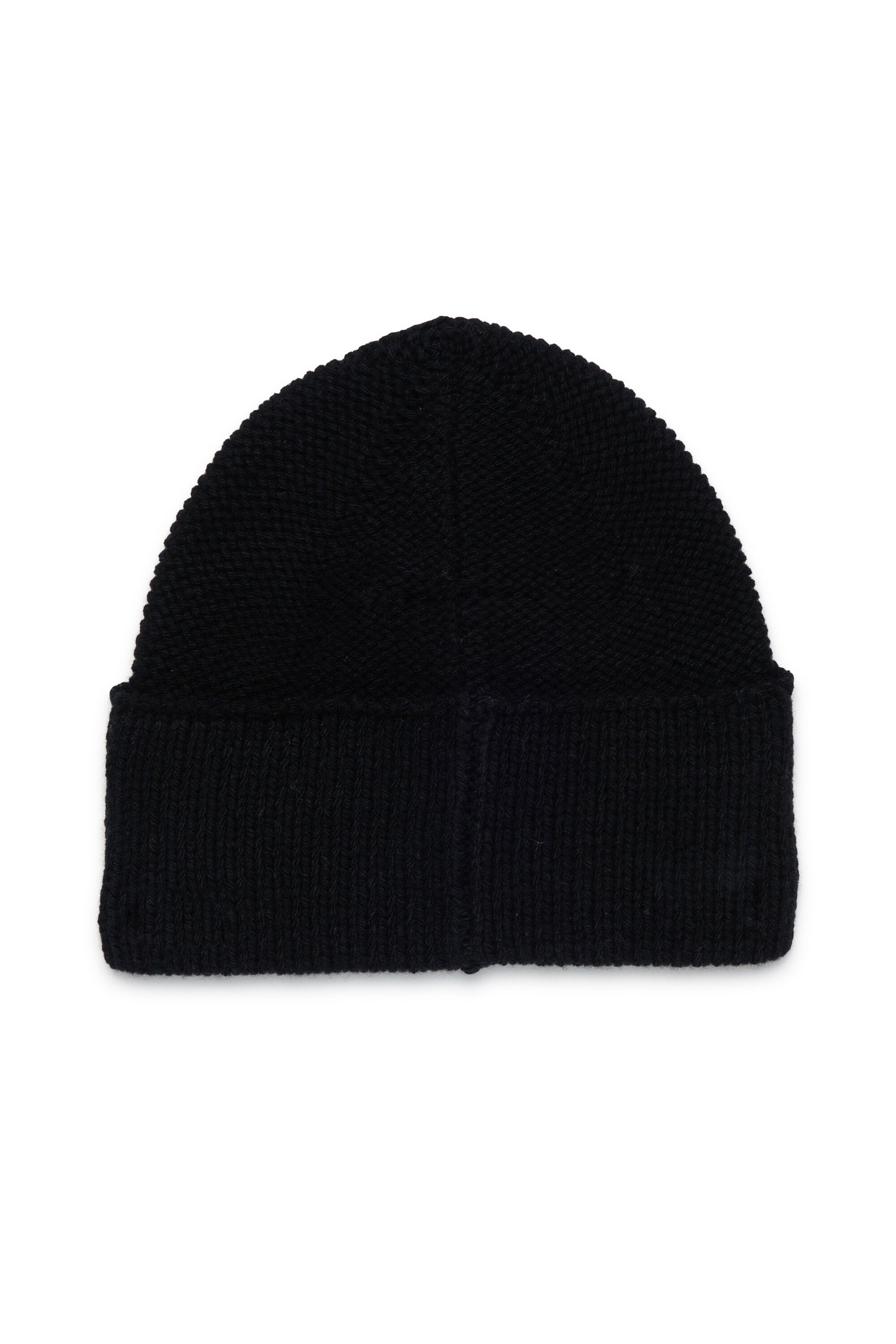 Cap with numeric logo