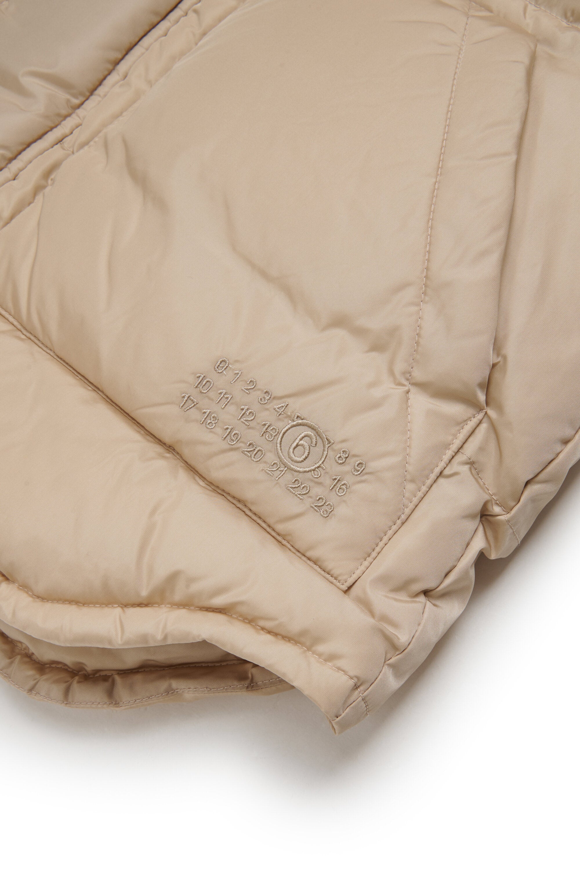 Padded jacket with logo