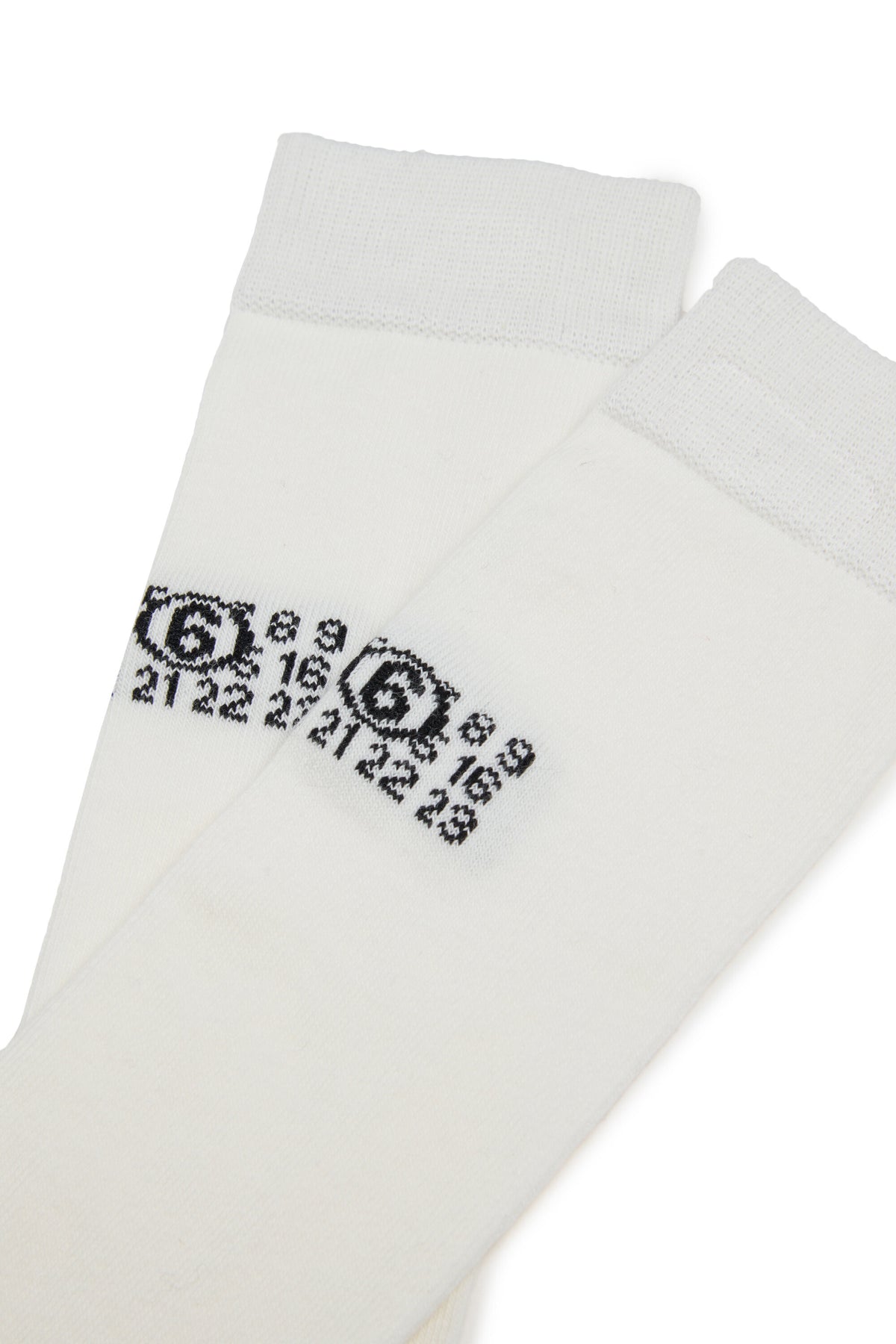 Calcetines con logo numérico