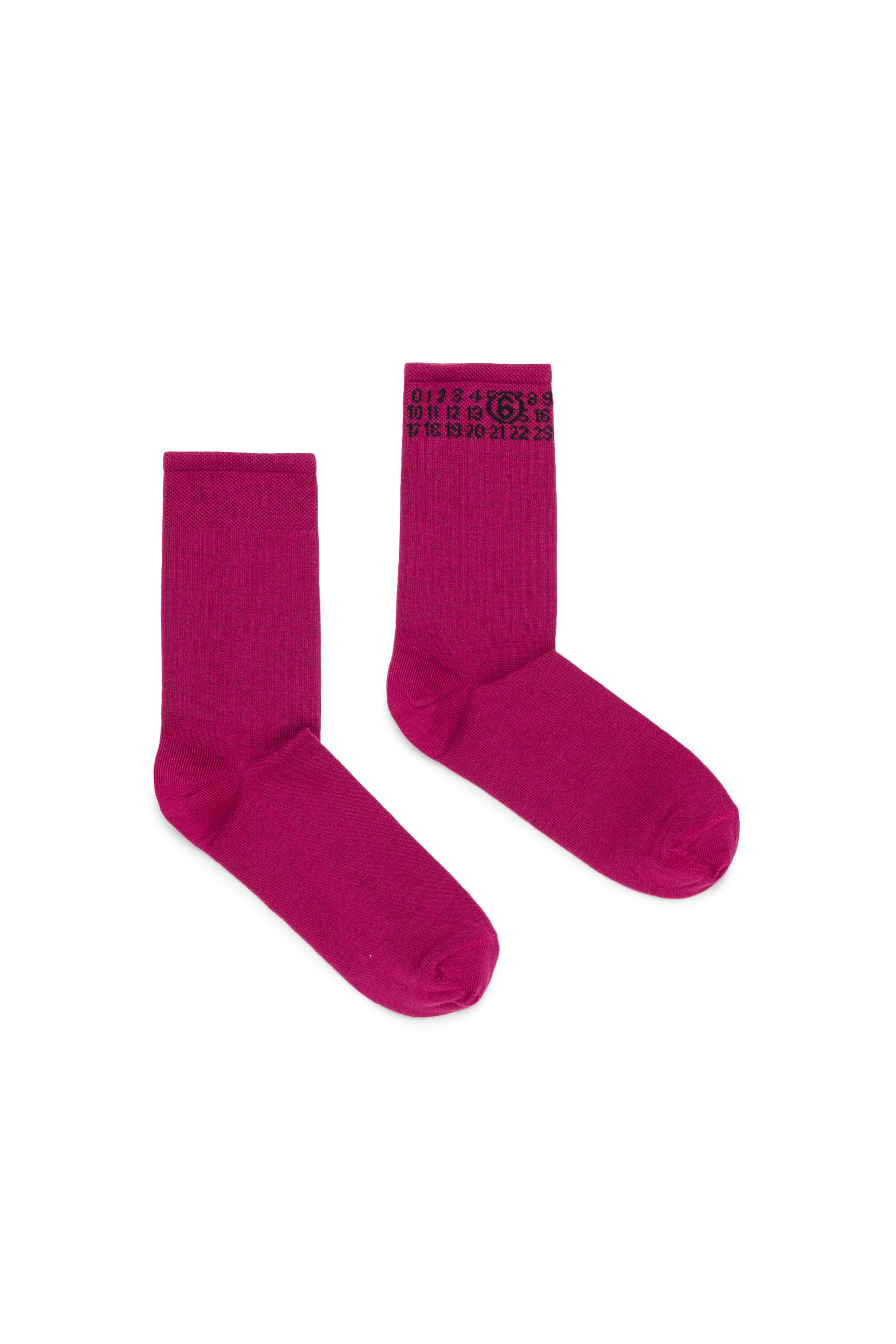 Calcetines con logo numérico