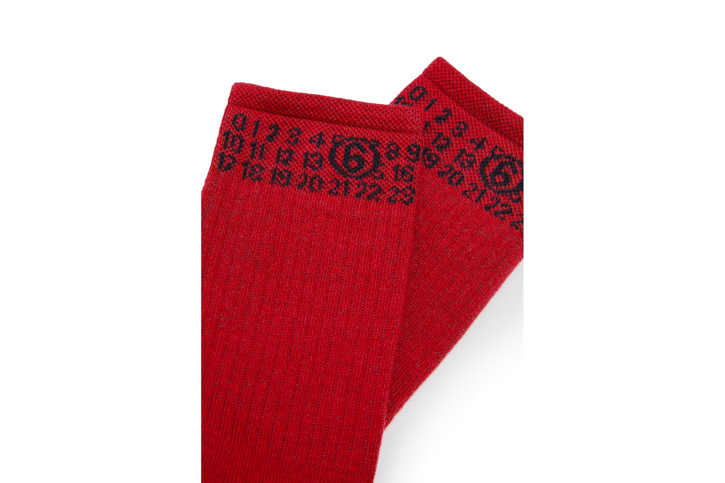 Calcetines con logo numérico