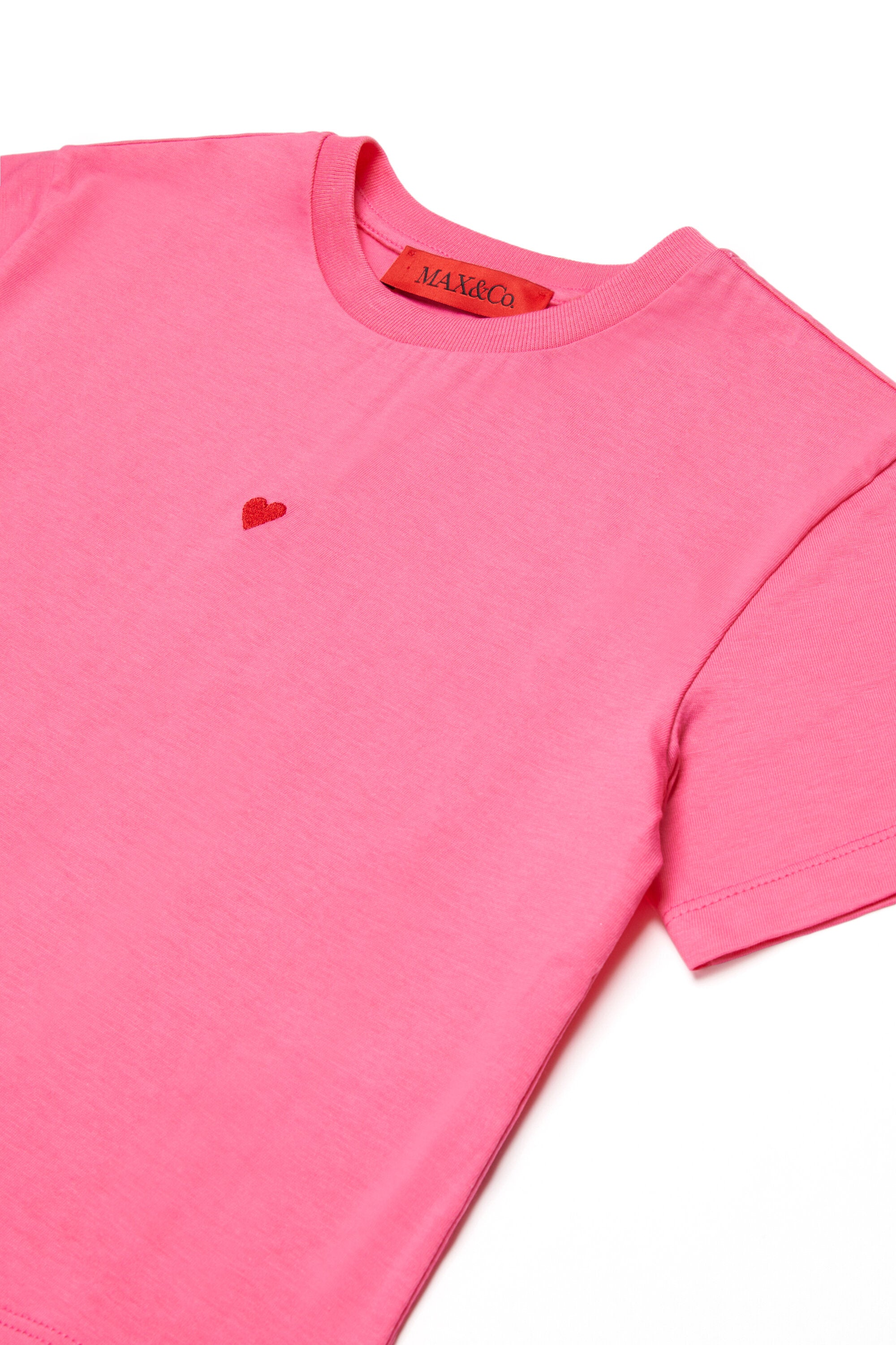 Camiseta corta de punto con bordado de corazón