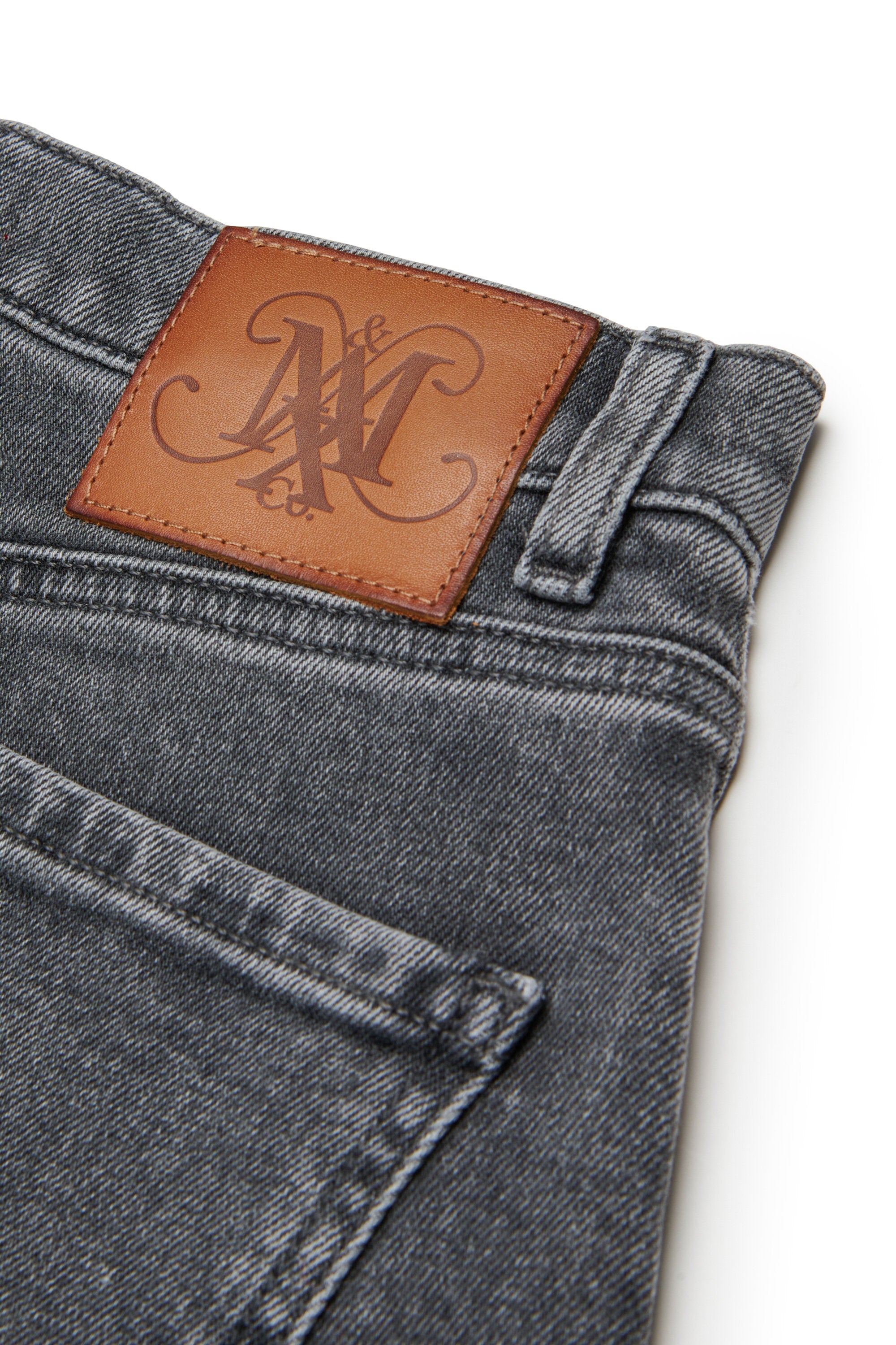 Vaqueros relaxed gris plomo