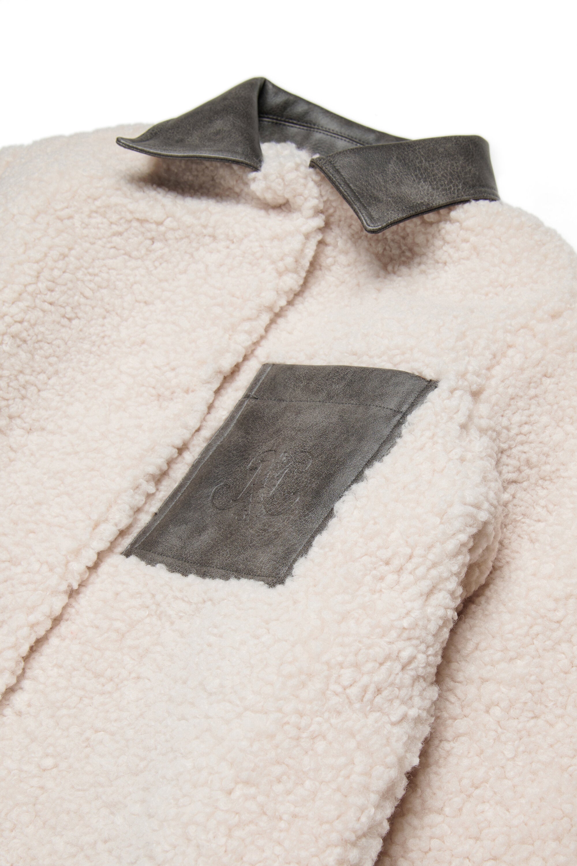 Abrigo Teddy con maxi bolsillo