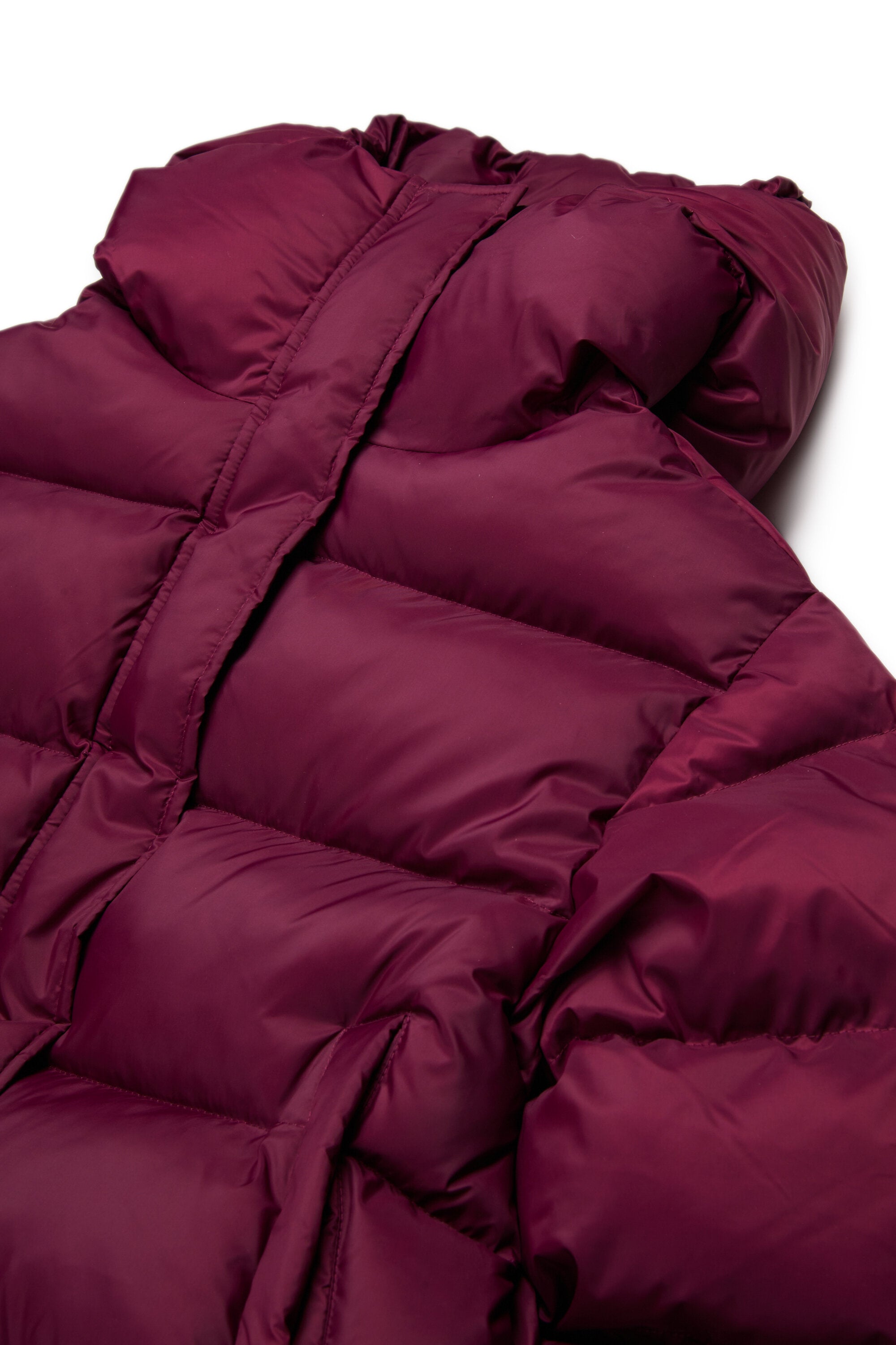 Chaqueta corta acolchada con capucha