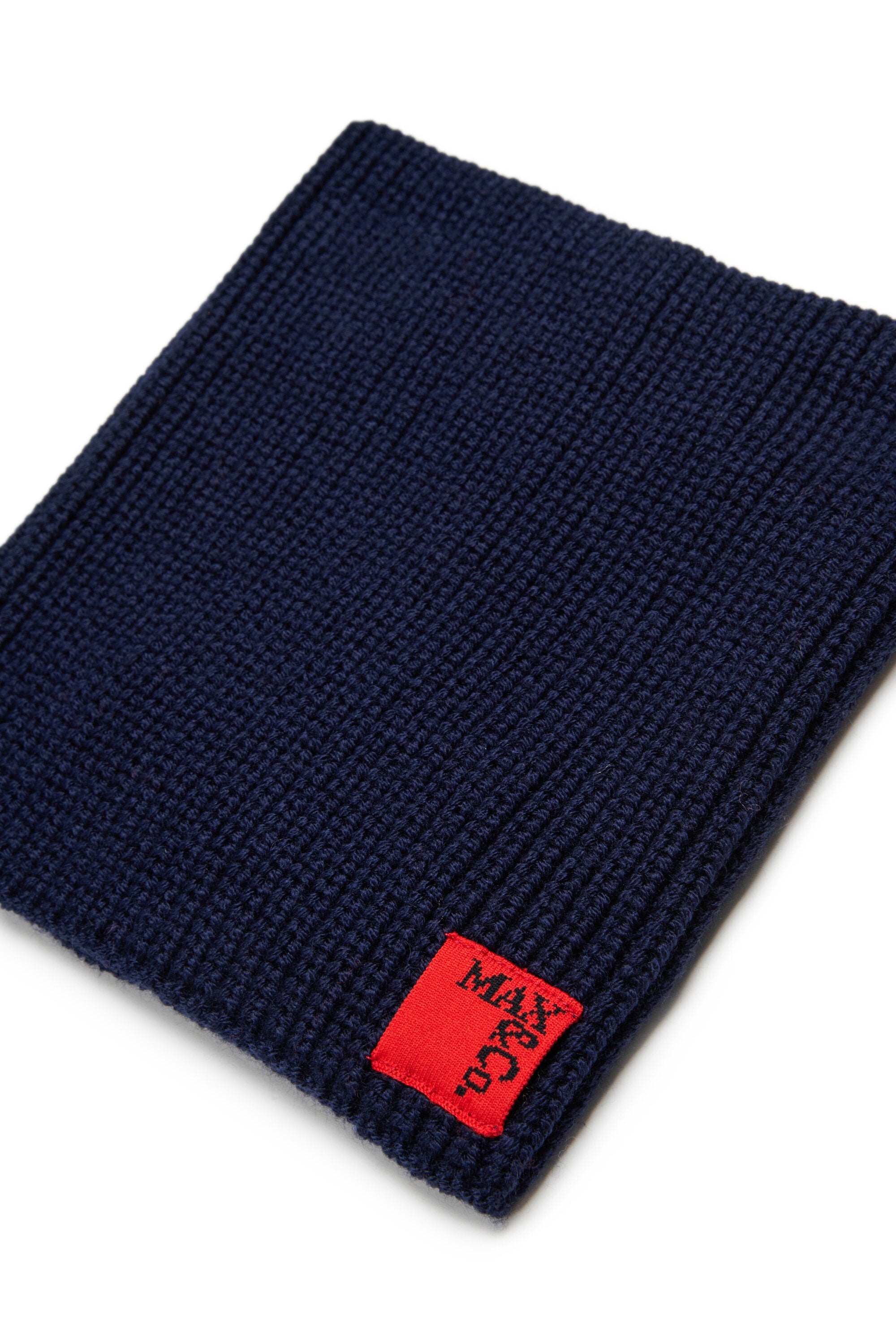 Cuello de punto de mezcla de lana con parche