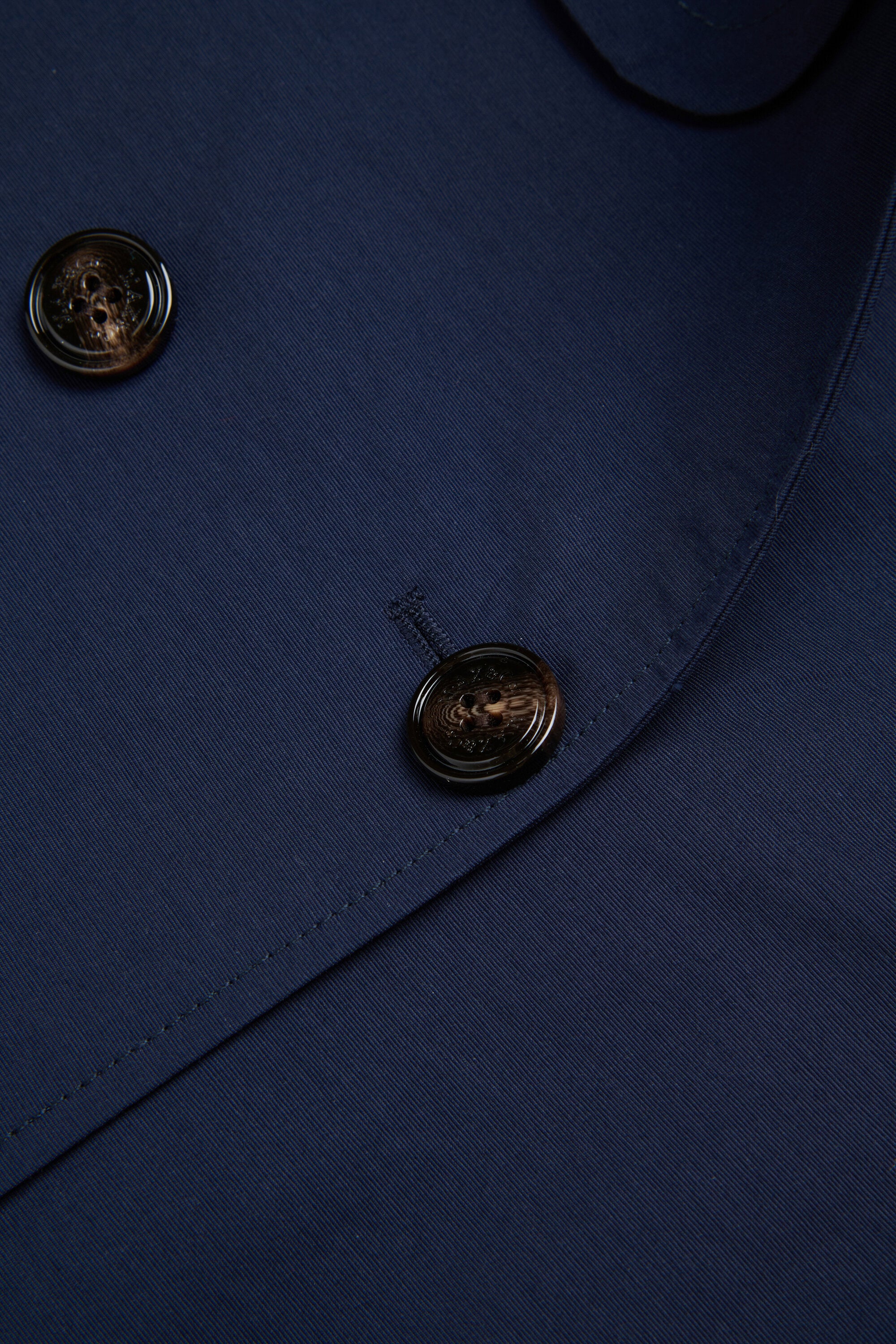 Americana cruzada con logo