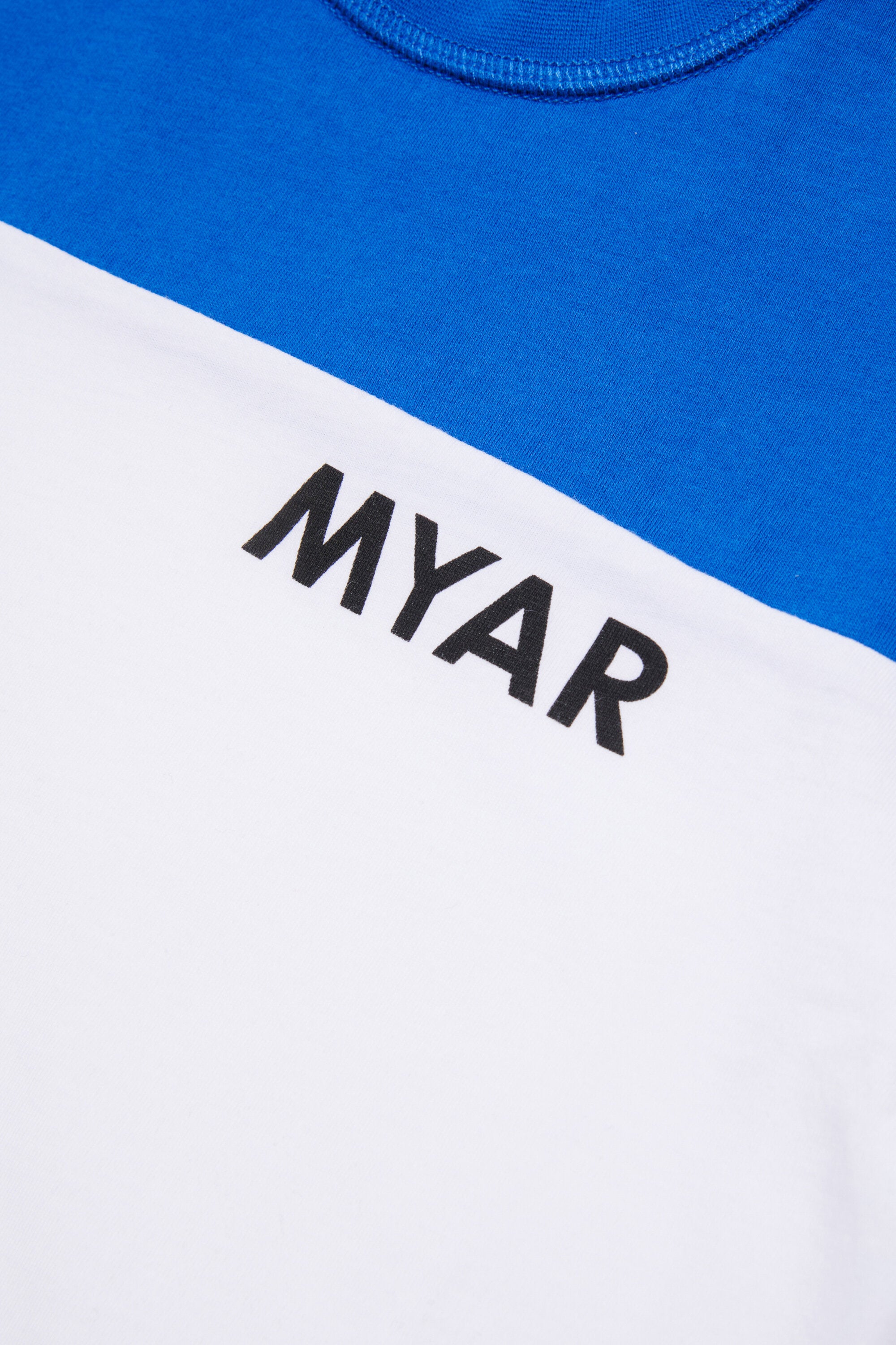 Camiseta de manga corta con logo MYAR