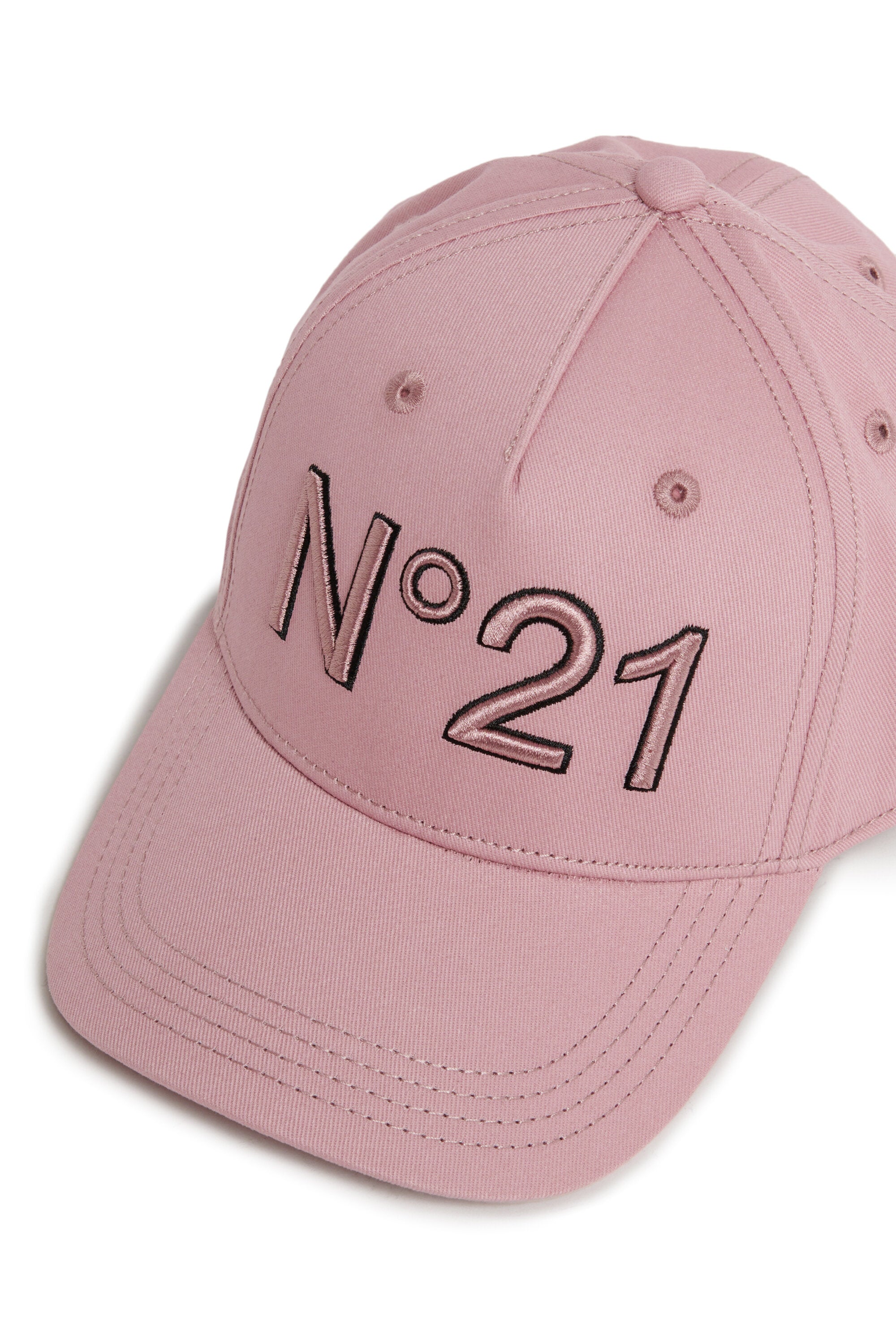 Gorra de béisbol con marca de gabardina