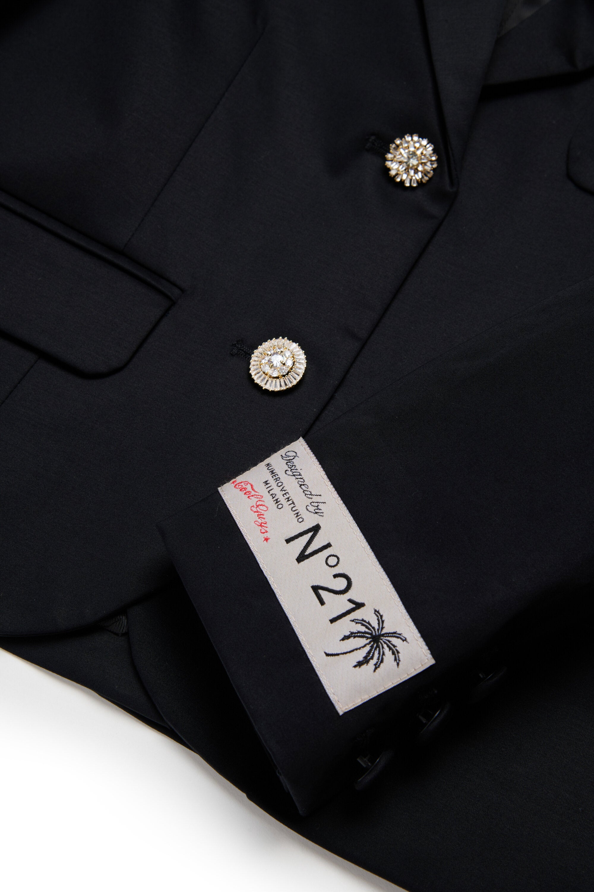 Blazer con detalles joya