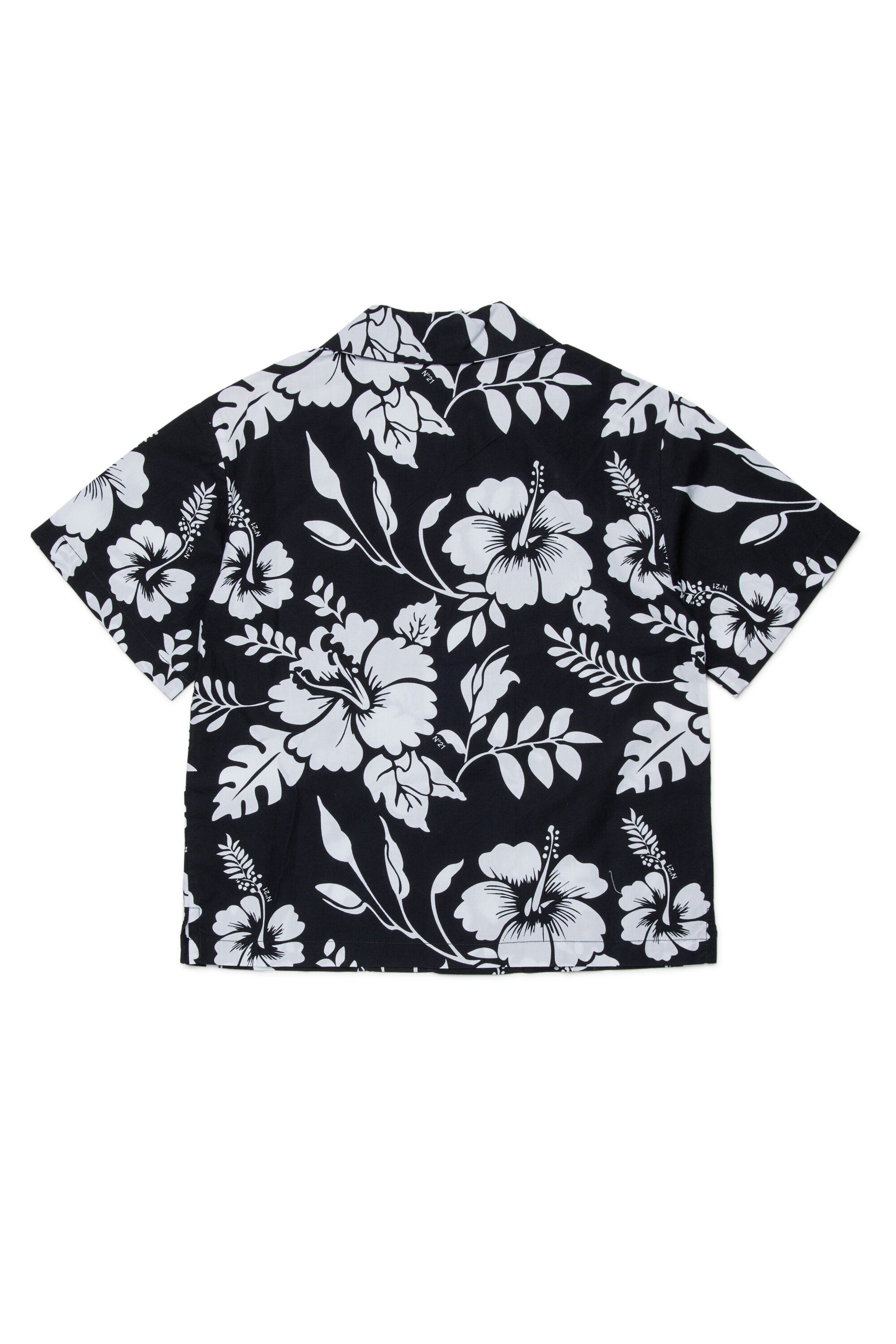 Short-sleeved shirt with logo