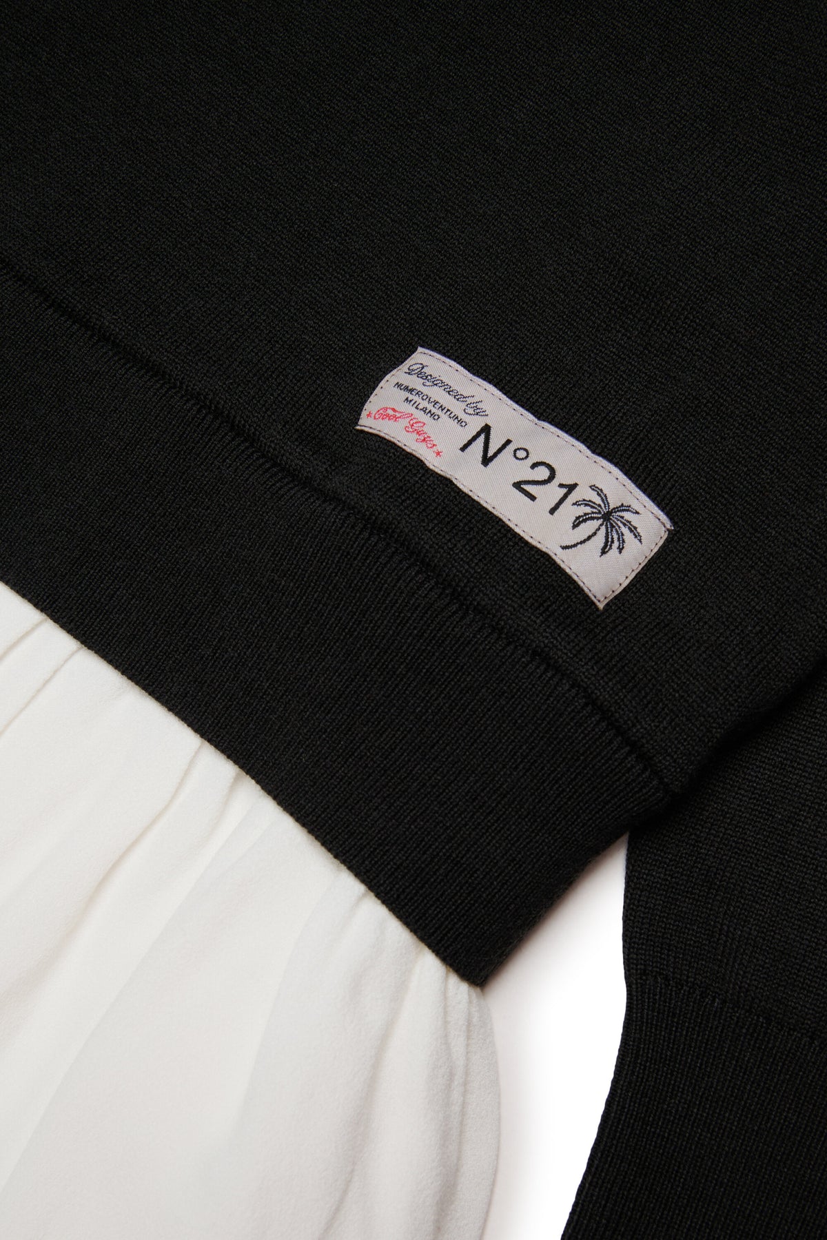 Vestido de punto con logotipo
