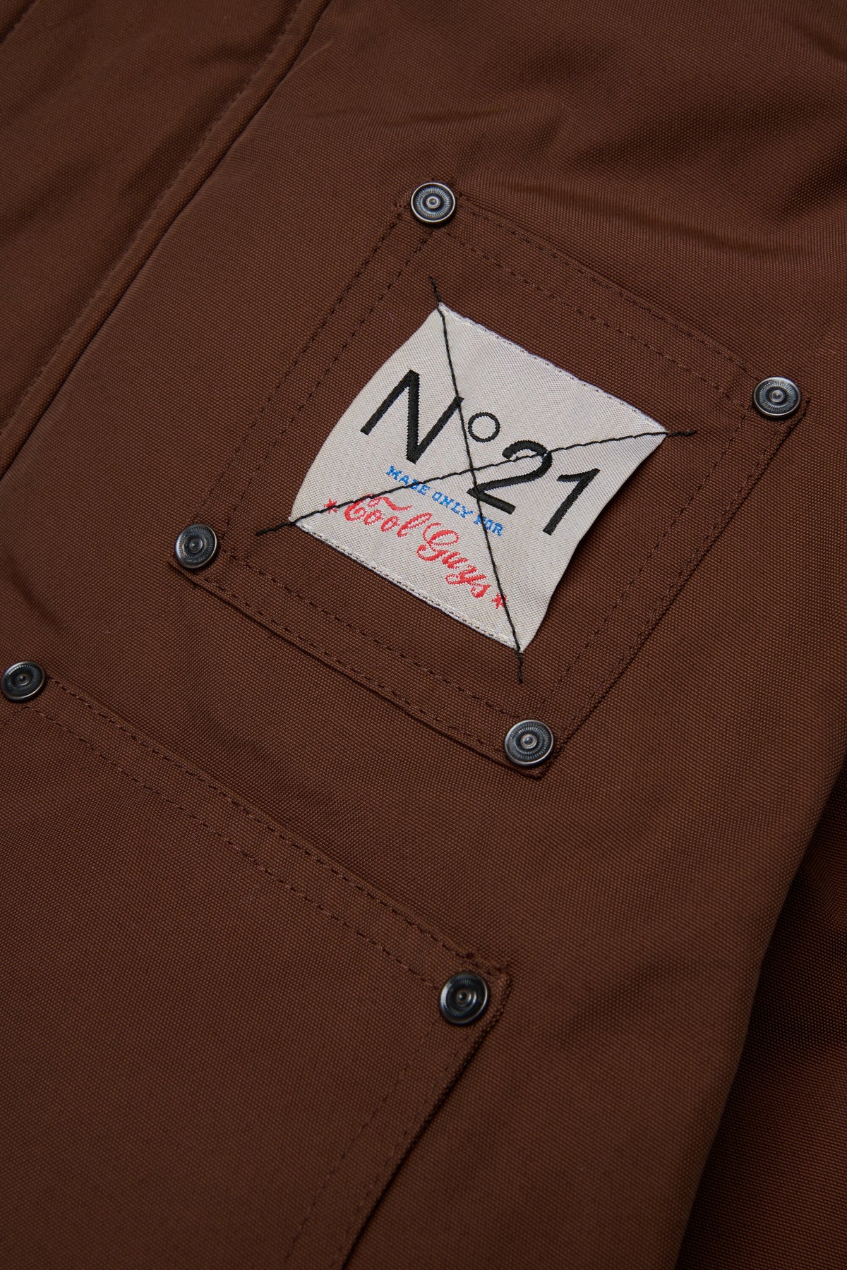 Chaqueta acolchada con logo estampado