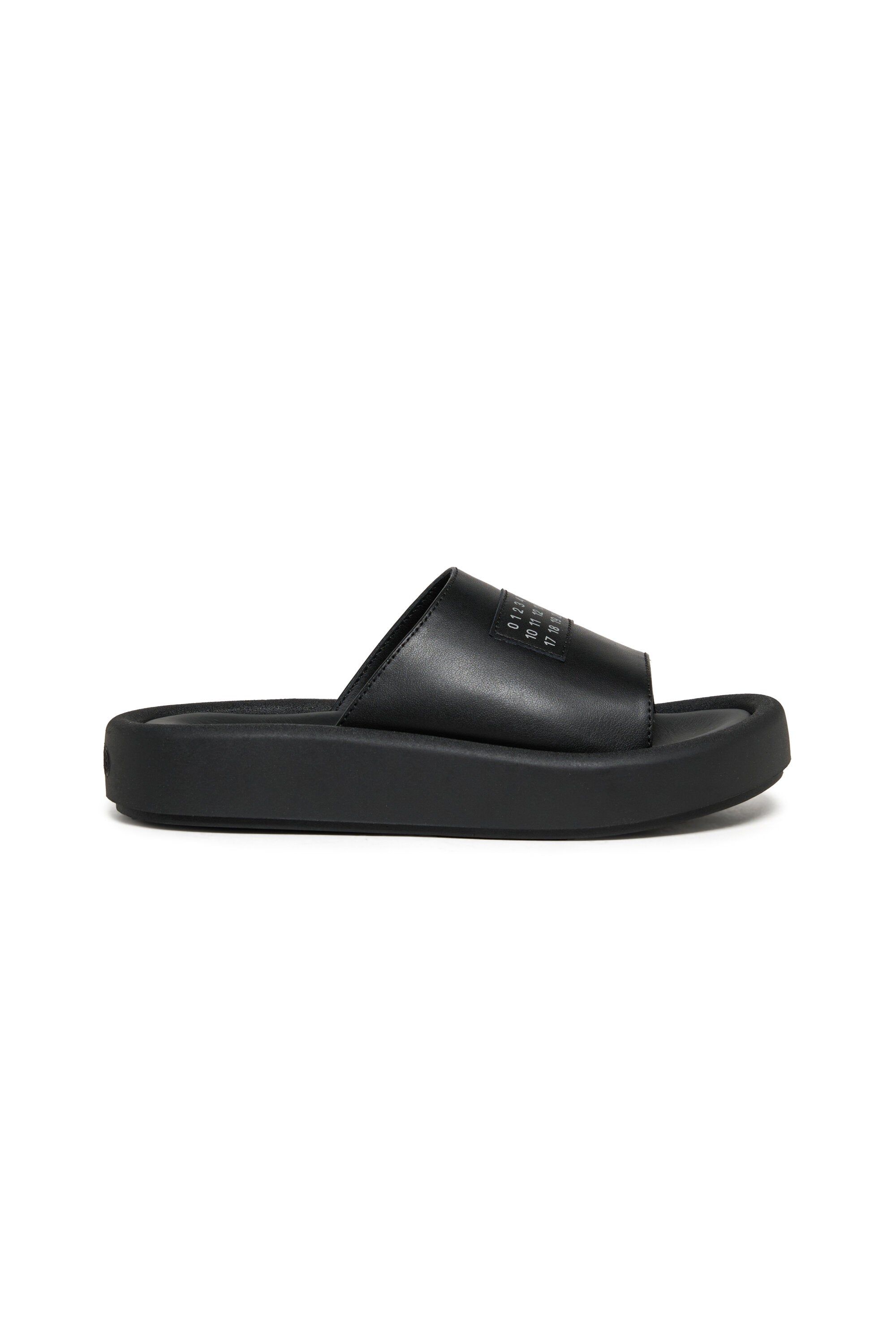 MM6 Maison Margiela サンダル slide ブラック Girls' slide sandals MM6 Maison Margiela | BRAVE KID