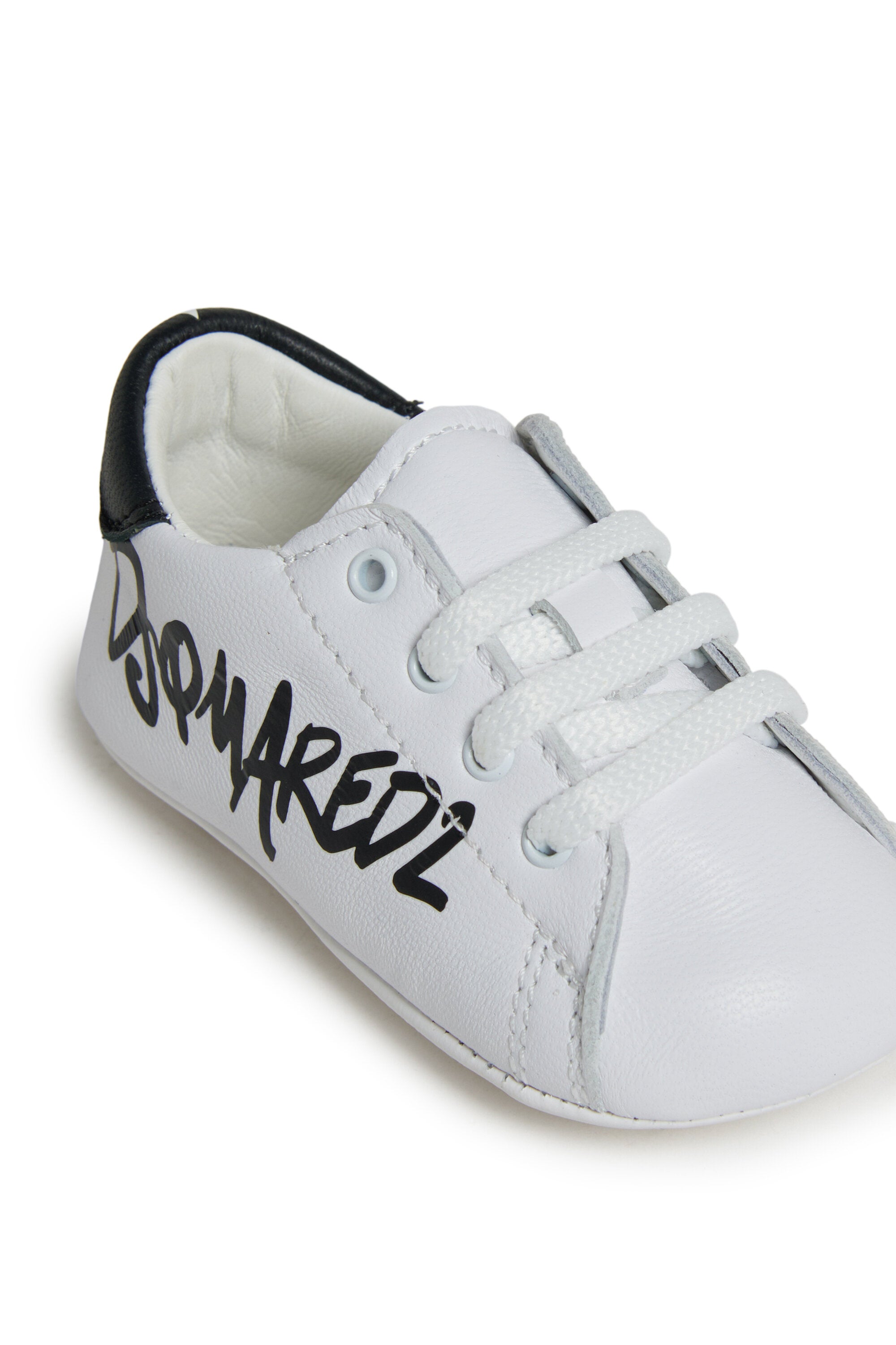 Sneakers with logo