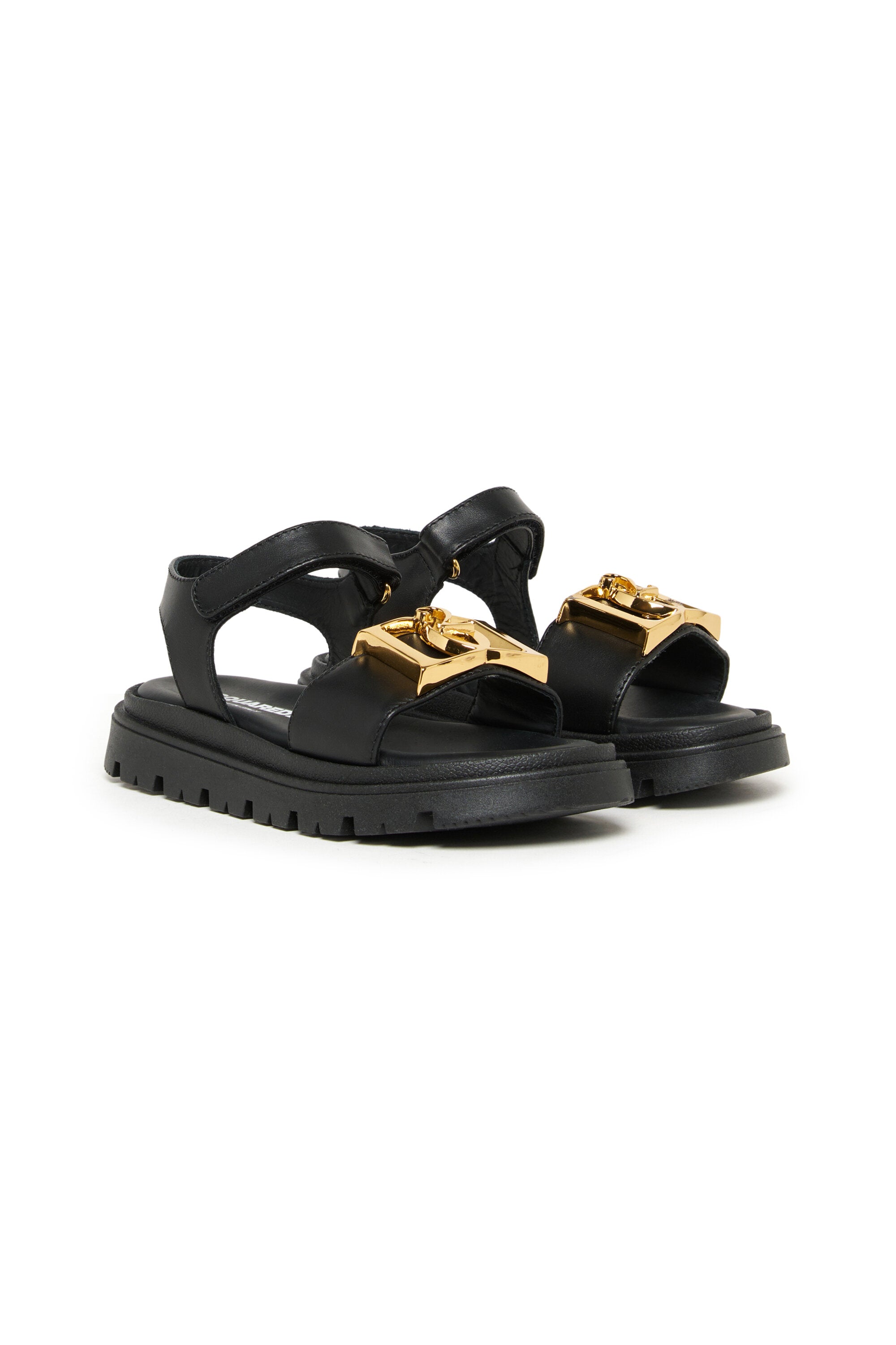 Sandalias con hebillas decorativas