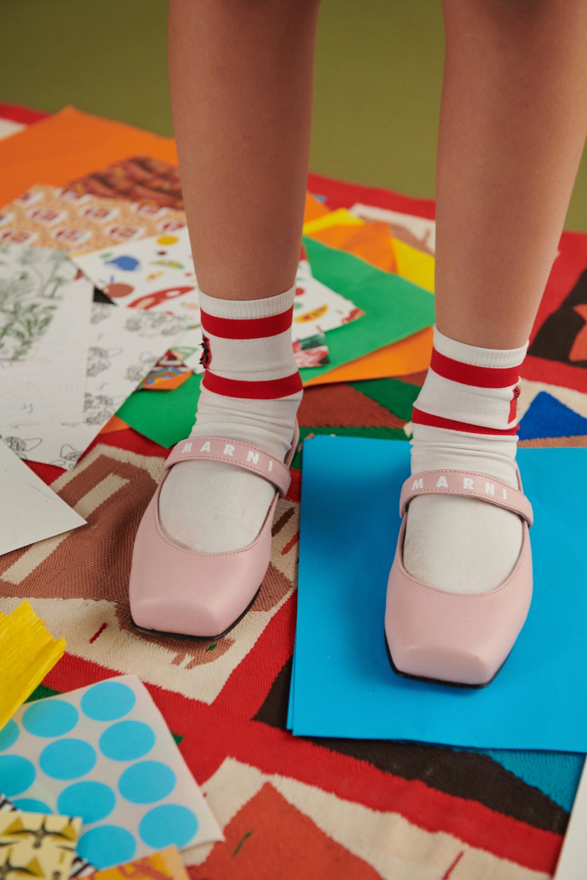 Ballet flat with logo