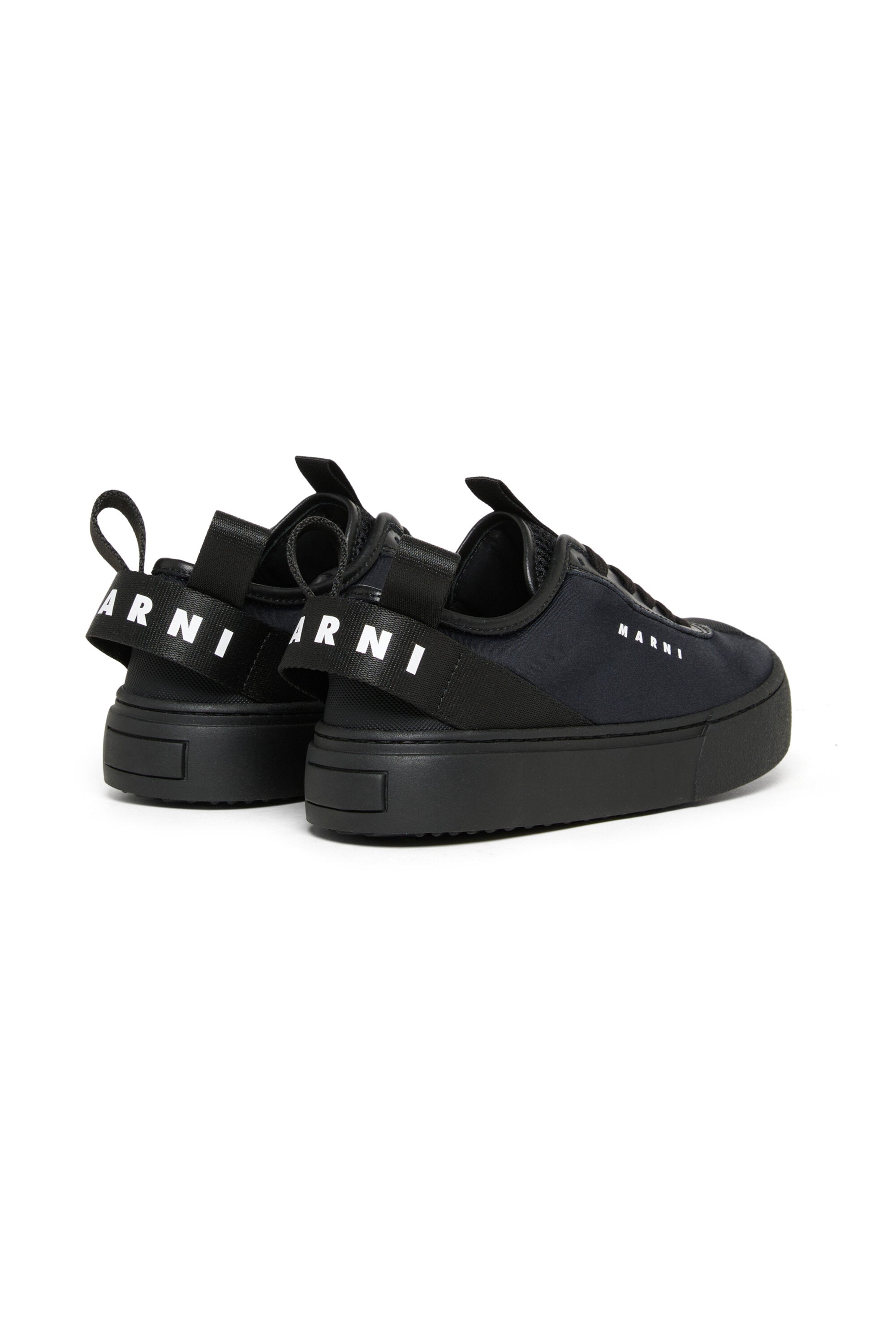 Sneakers with logo