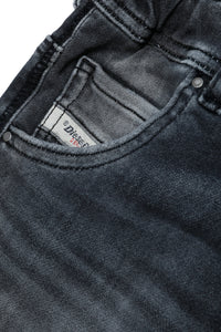 JoggJeans® Krooley corte tapered negros con matices